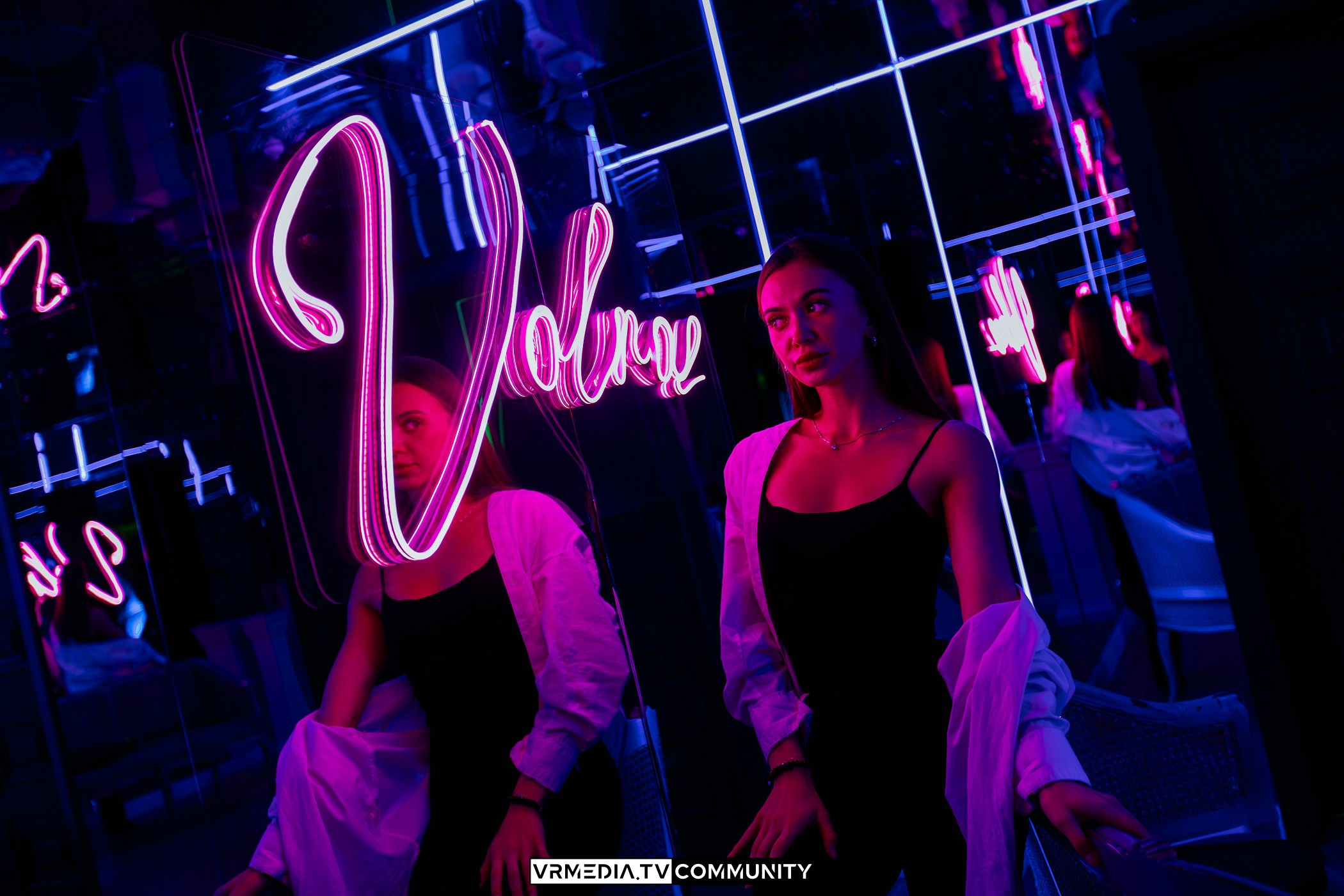 Караоке-бар «Volna»: Friends day или день дружбана