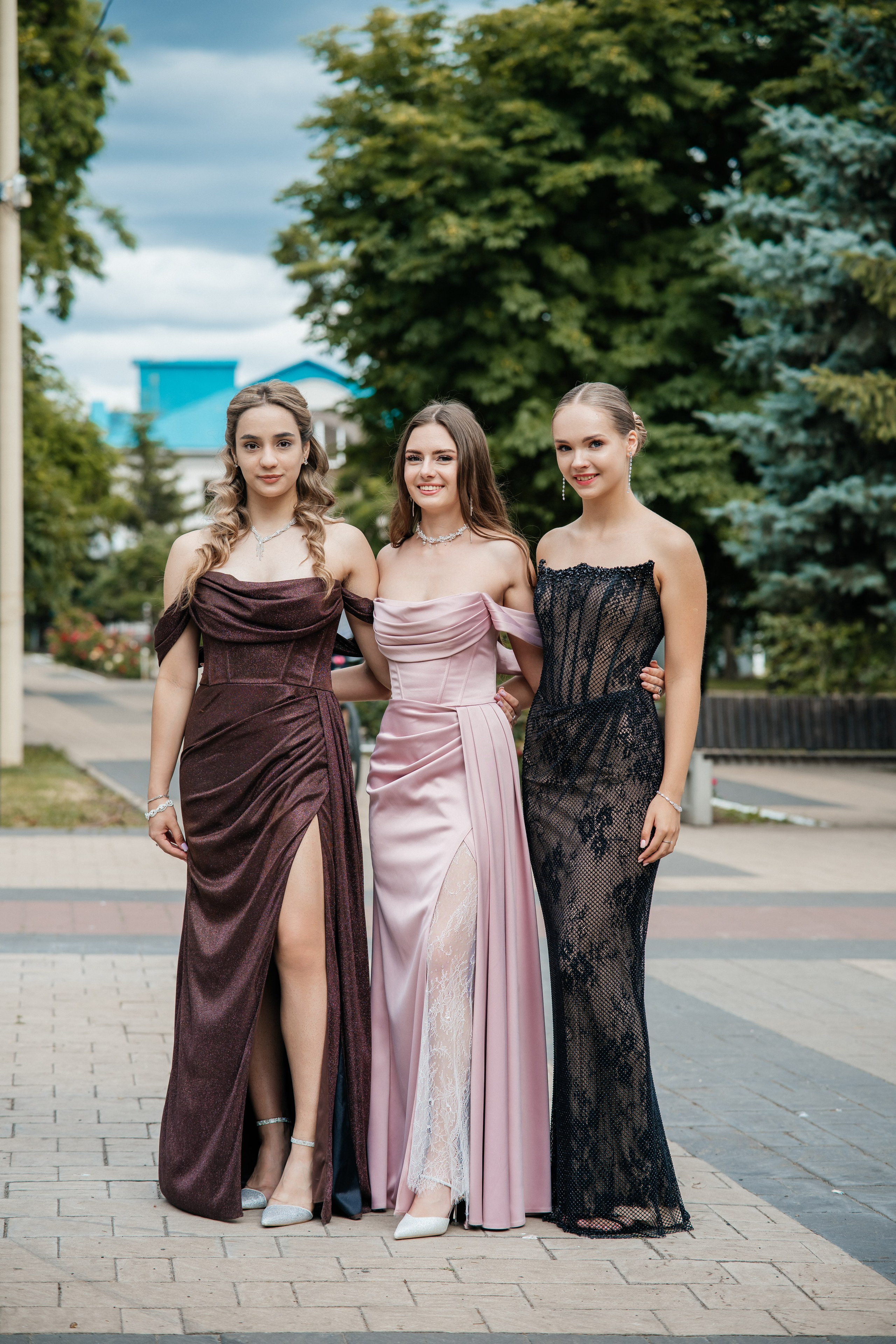 Медалисты. Школьный фотограф в Валуйках. Фотосессии для выпускников и изготовление выпускных альбомов в городе Валуйки и в Белгородской области