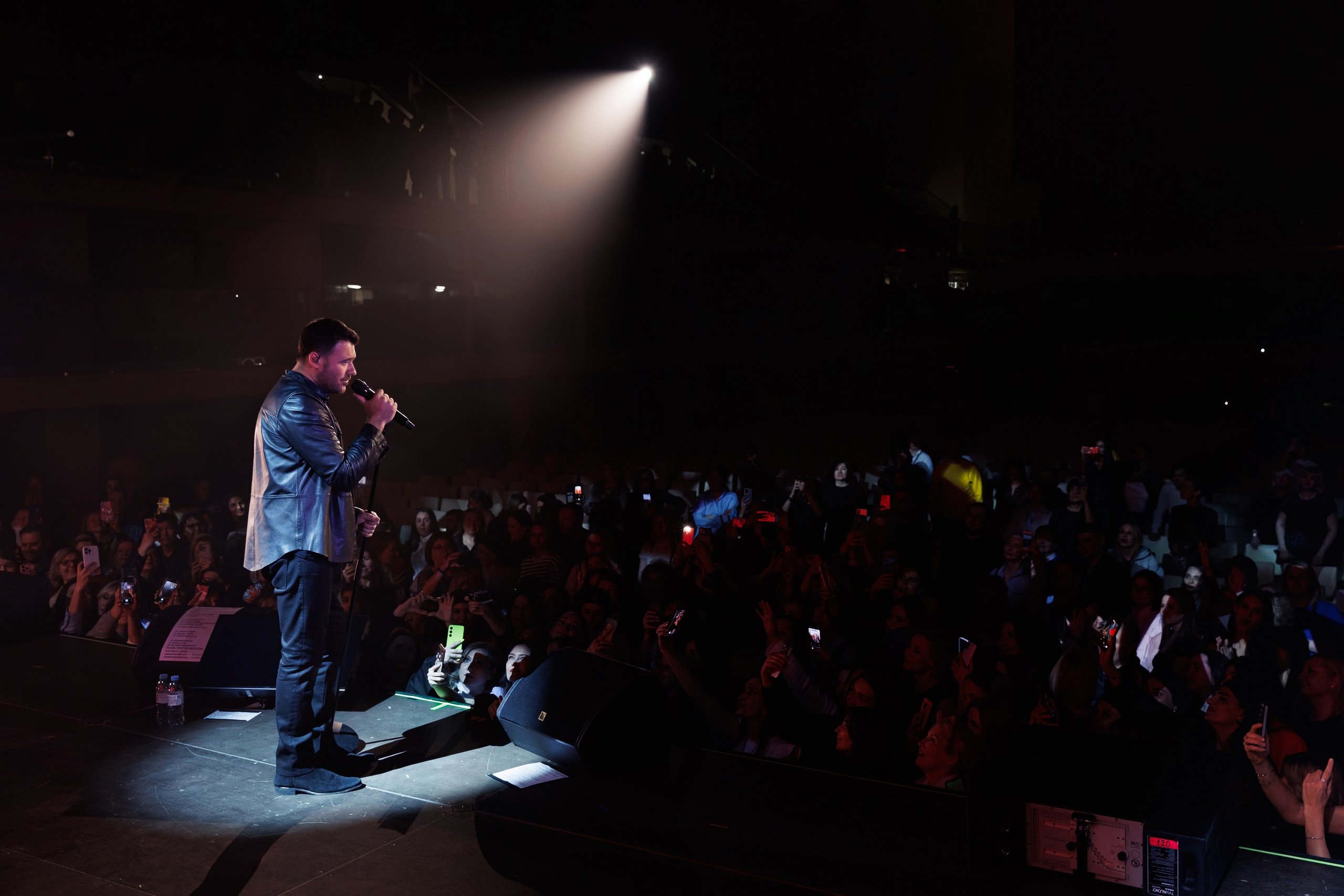 Концерт Emin'а в Уфе. Репортажный и свадебный фотограф в Уфе Павел Кожевников