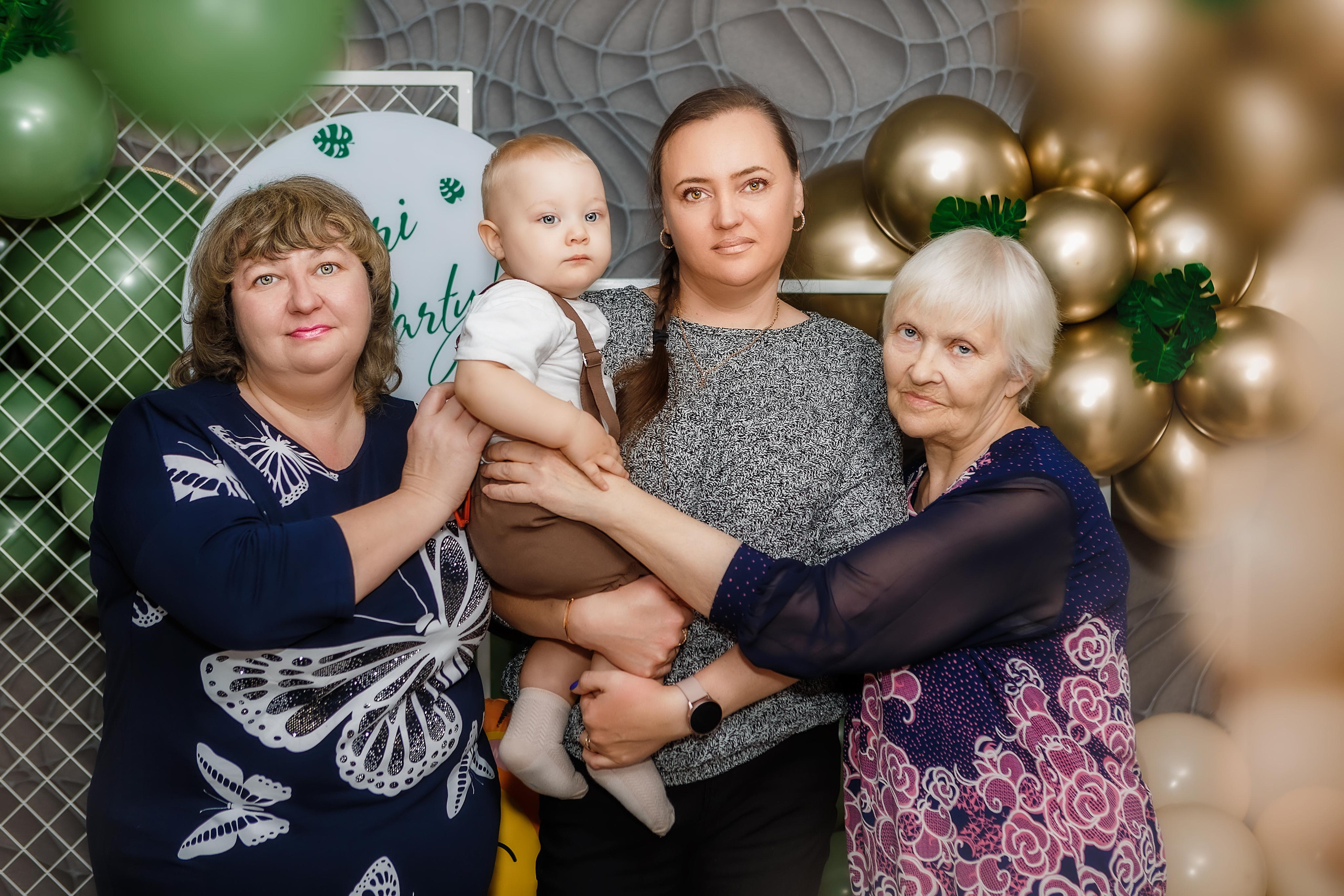 Артуру 1 годик. Детский, семейный фотограф в Южно-Сахалинске, Невельске и Холмске
