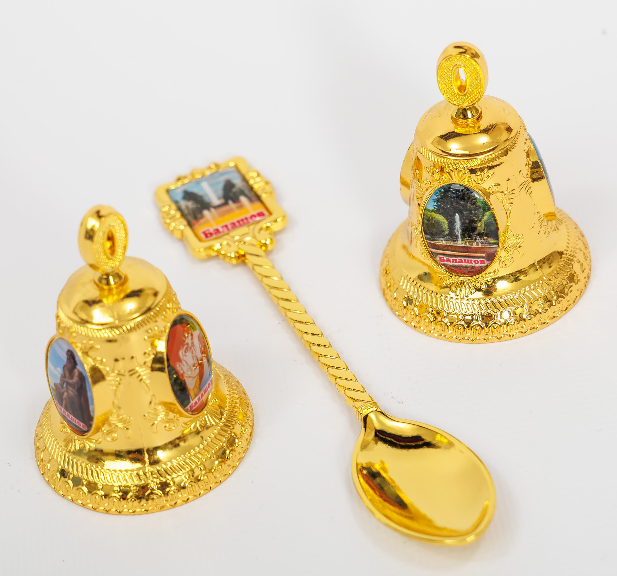 СУВЕНИРЫ. Выпускные фотоальбомы и фотокниги в г. Балашове, студия, сувениры