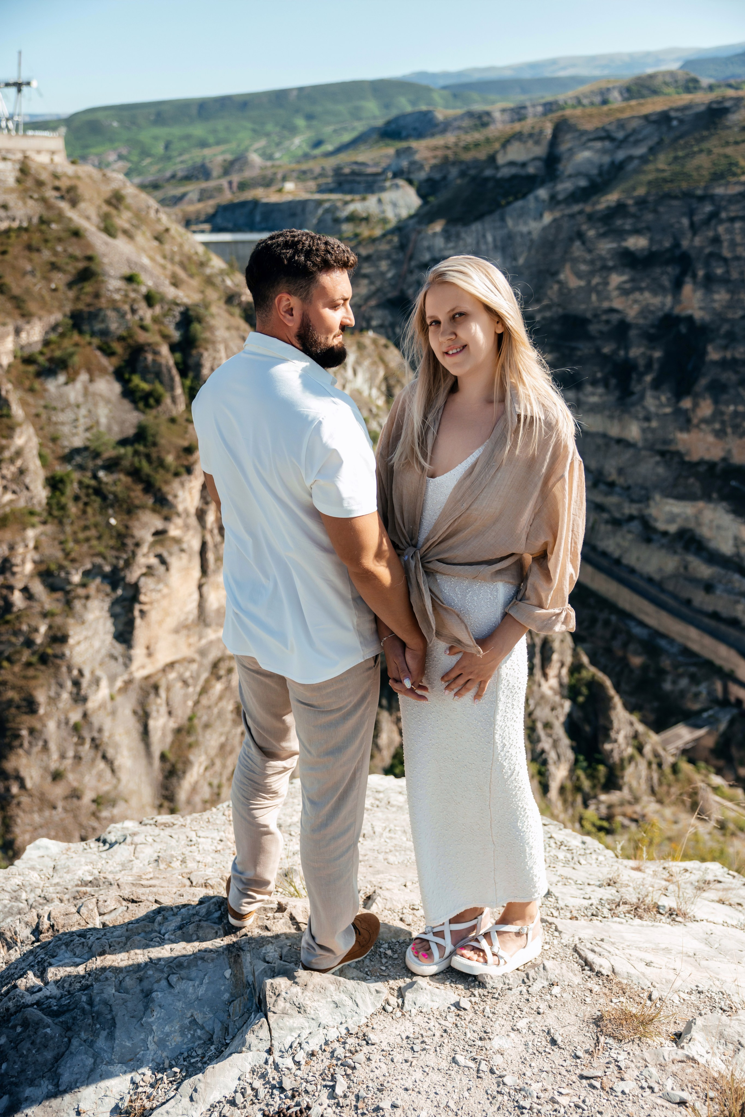 Фотосессия в горах прекрасной пары АРТЕМ & АЛЕСЯ. Свадебный фотограф в Махачкале Иван Айвазян