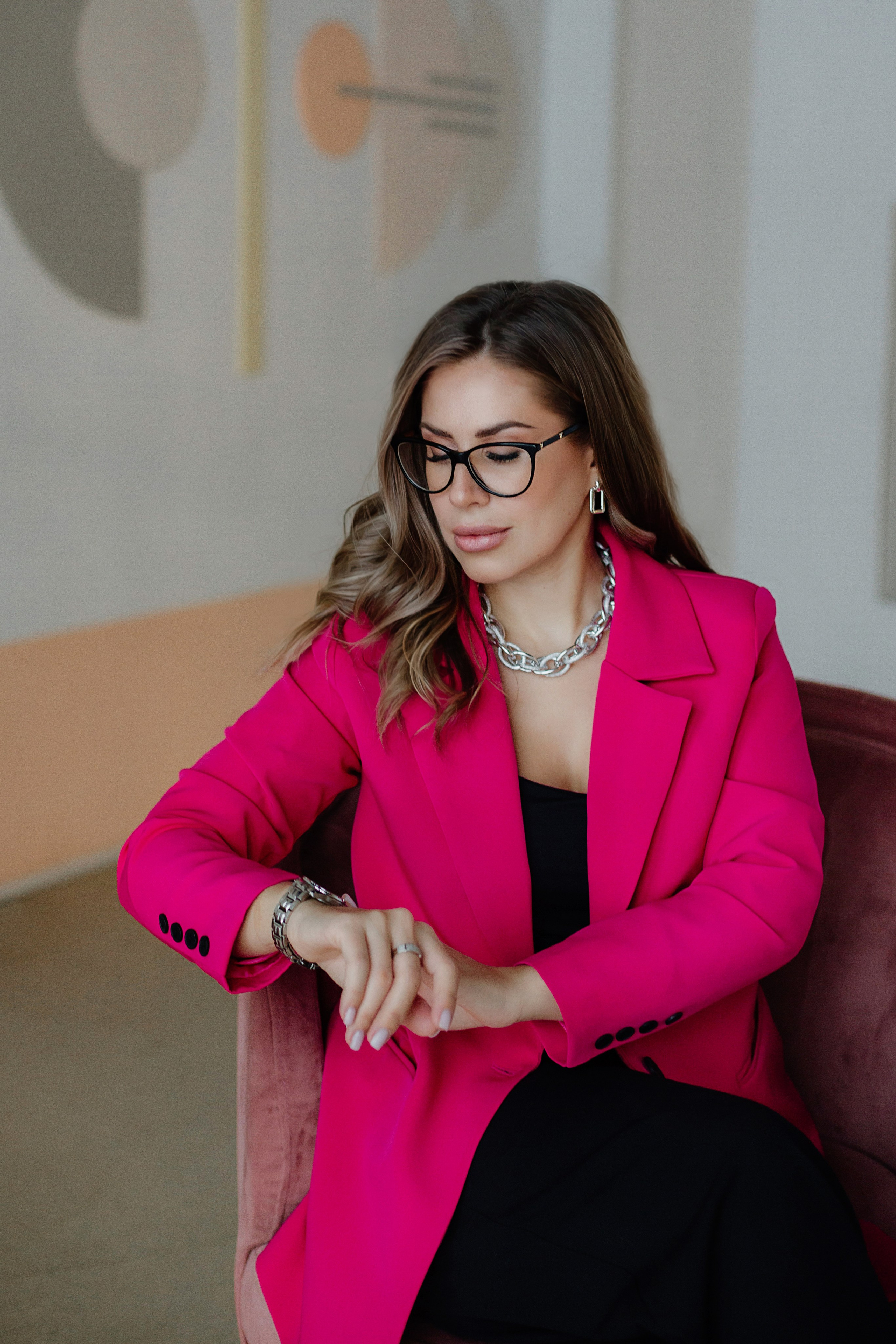 Контент для мастера маникюра. Деловая и Бизнес съемка в  Москве Инесса Грушко