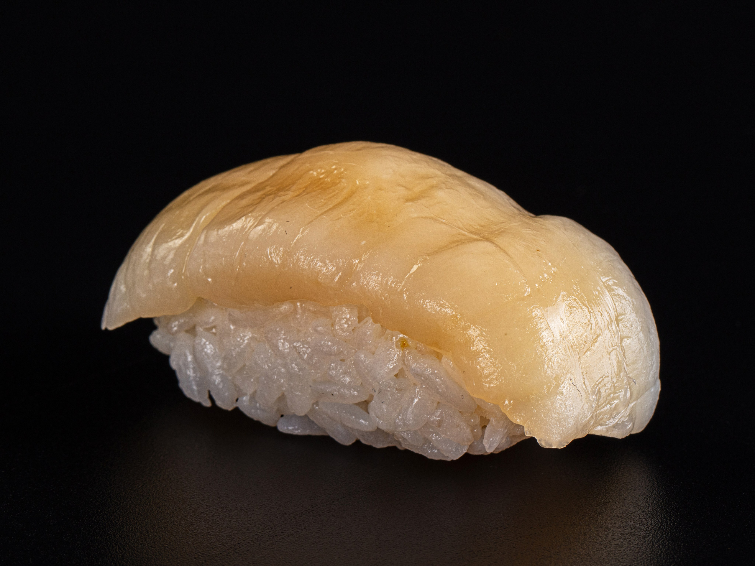 Фотосъемка суши и роллов. Заказ по тел.: +7 (906) 006-90-22. Фуд-фотограф Андрей Старостин — съемка еды в Москве. 9000 руб. в час