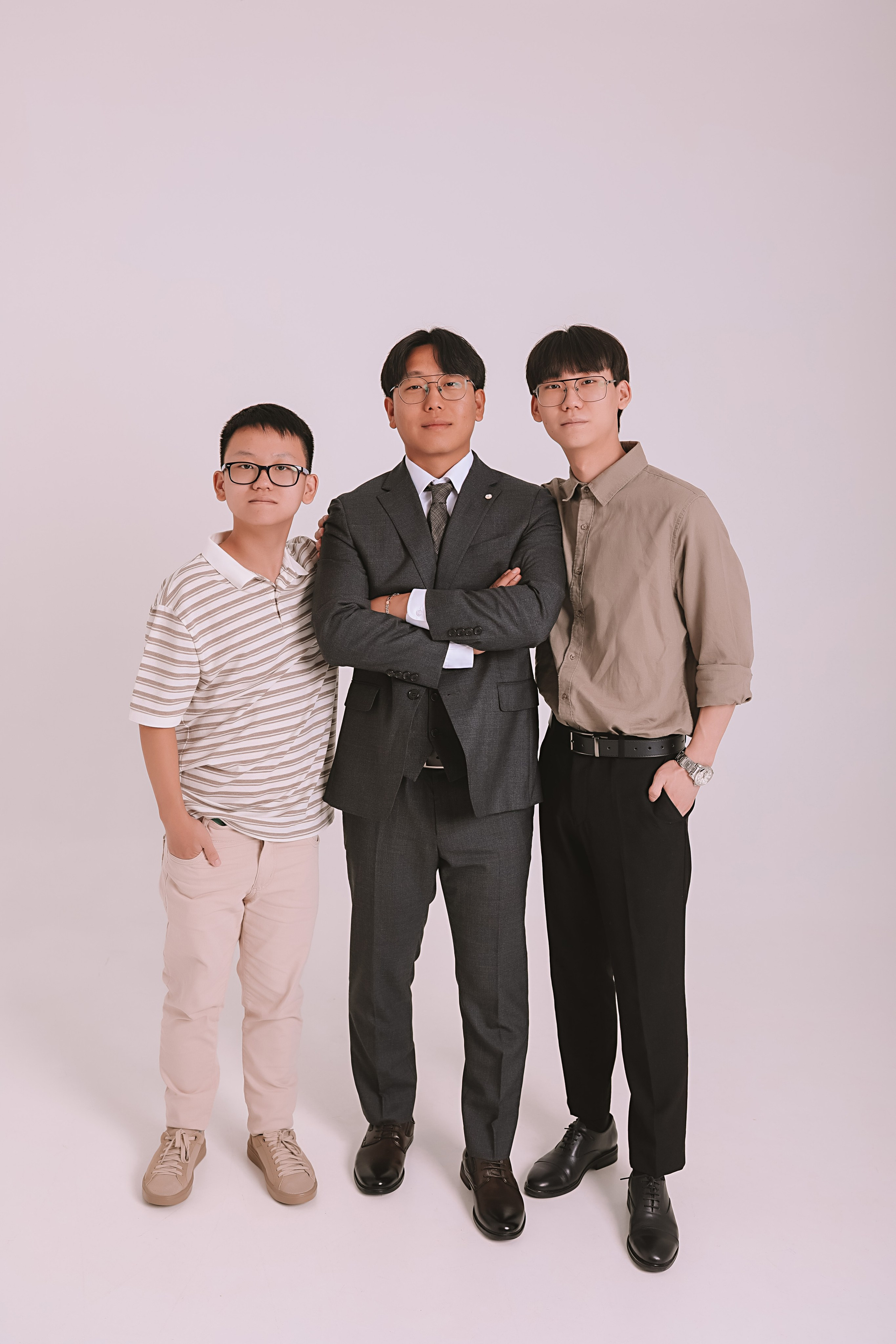 Айвазовский и парк дружбы народов. Семейный фотограф Тюмень, фотограф на роды Салмина Мария