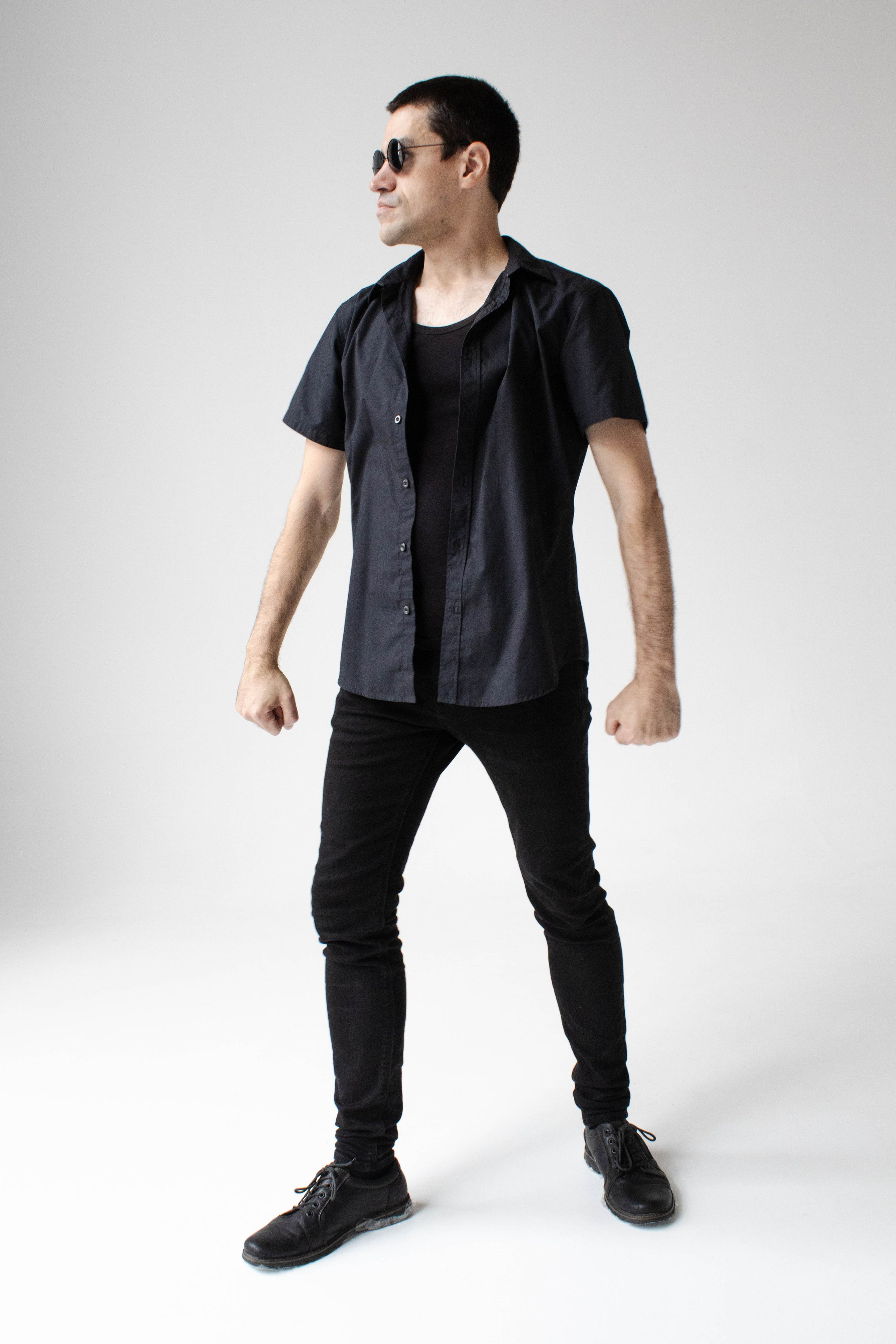 СТУДИЯ. Уличный фотограф Города N