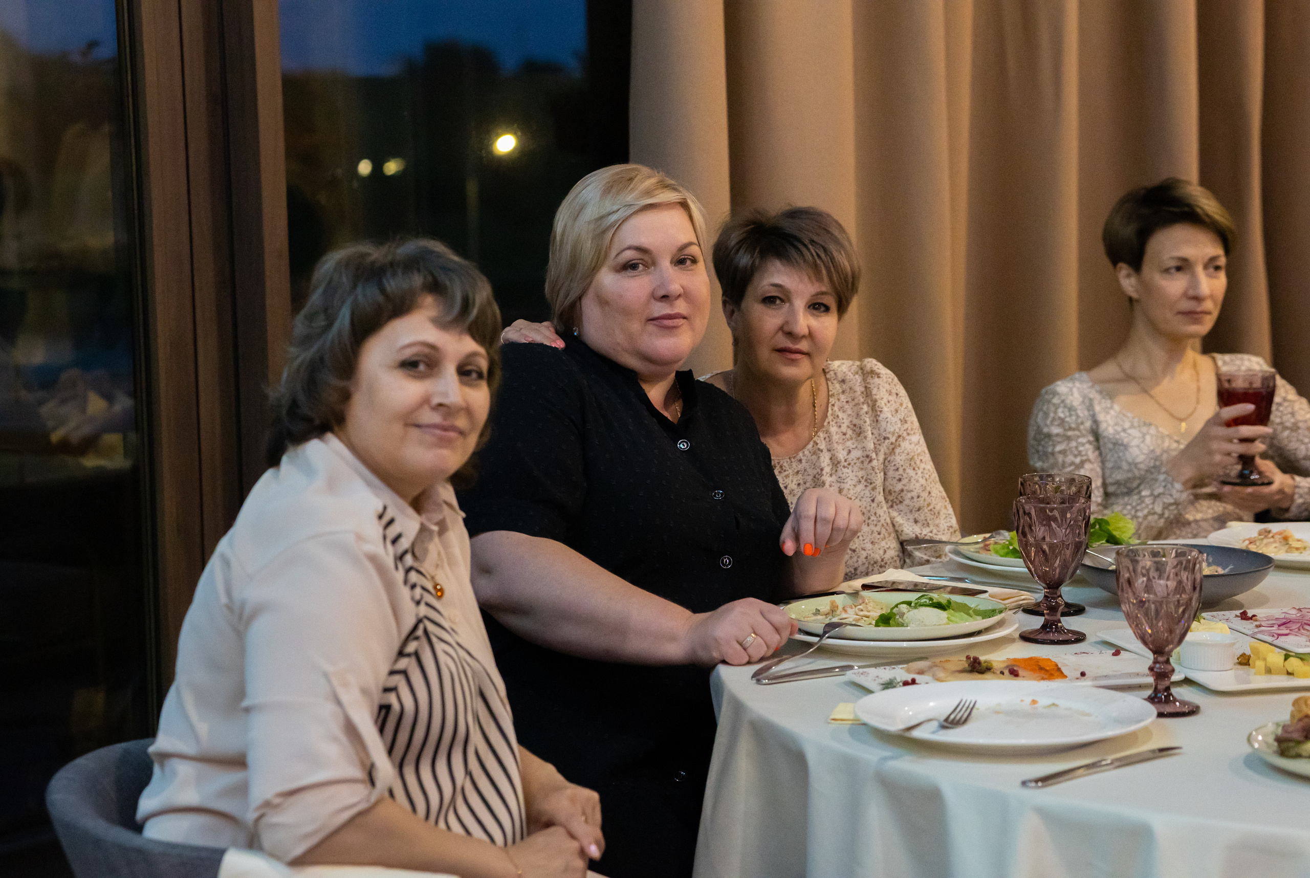 Фотосъемка выпускного старшая школа. Фото, видео, авторские выпускные альбомы в Нижнем Новгороде