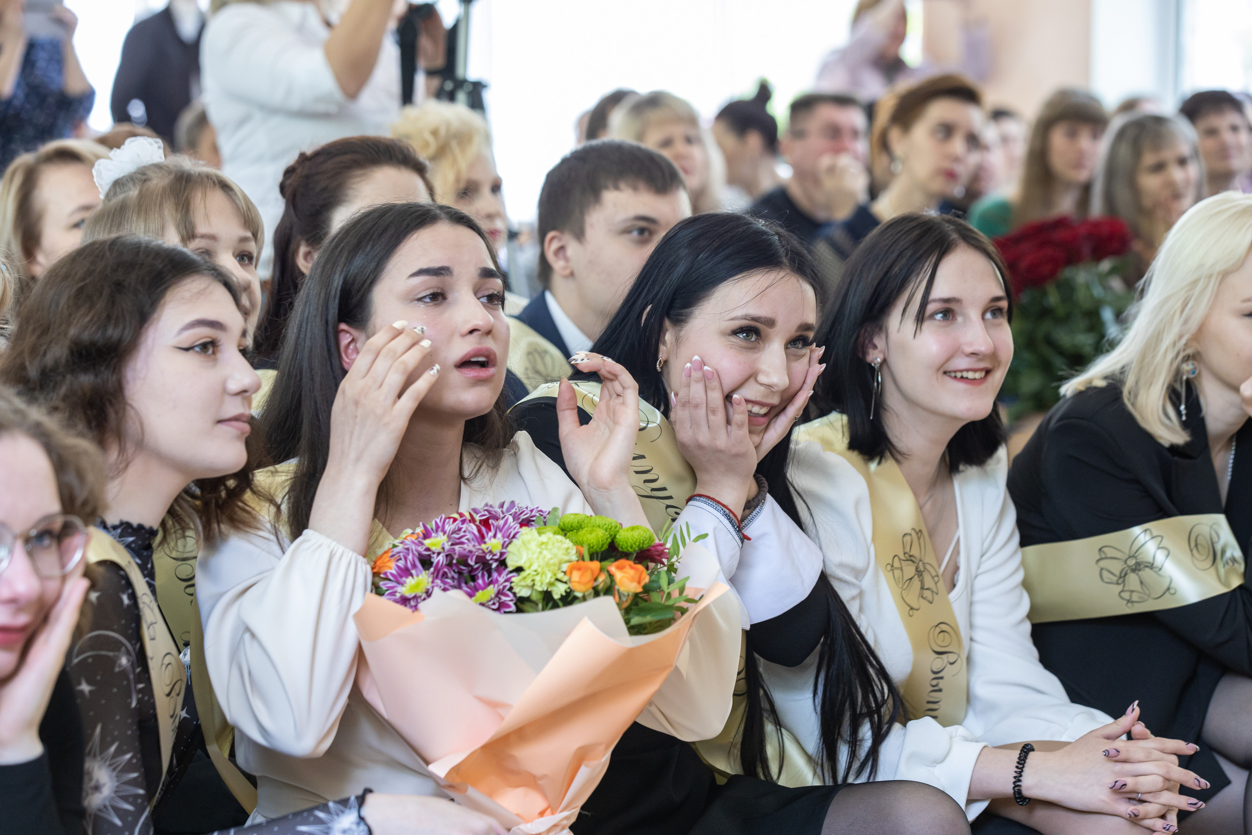 Фотосъемка выпускного старшая школа. Фото, видео, авторские выпускные альбомы в Нижнем Новгороде