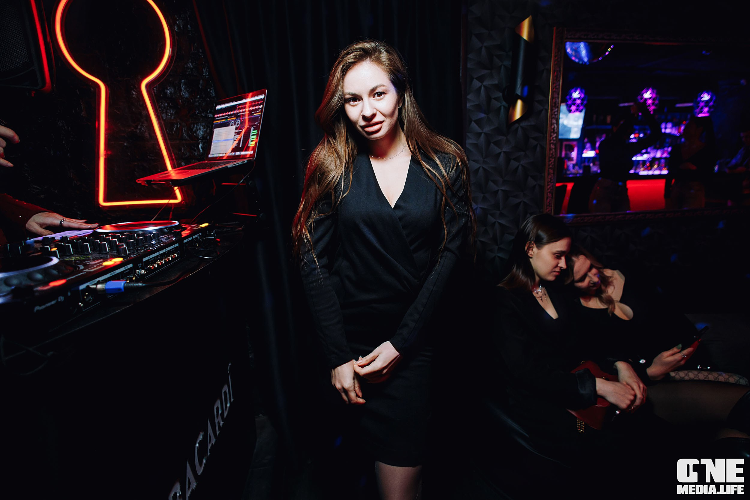 Фоторепортаж из бара Secret. One Media Life: фоторепортажи, фотоотчеты с мероприятий и заведений