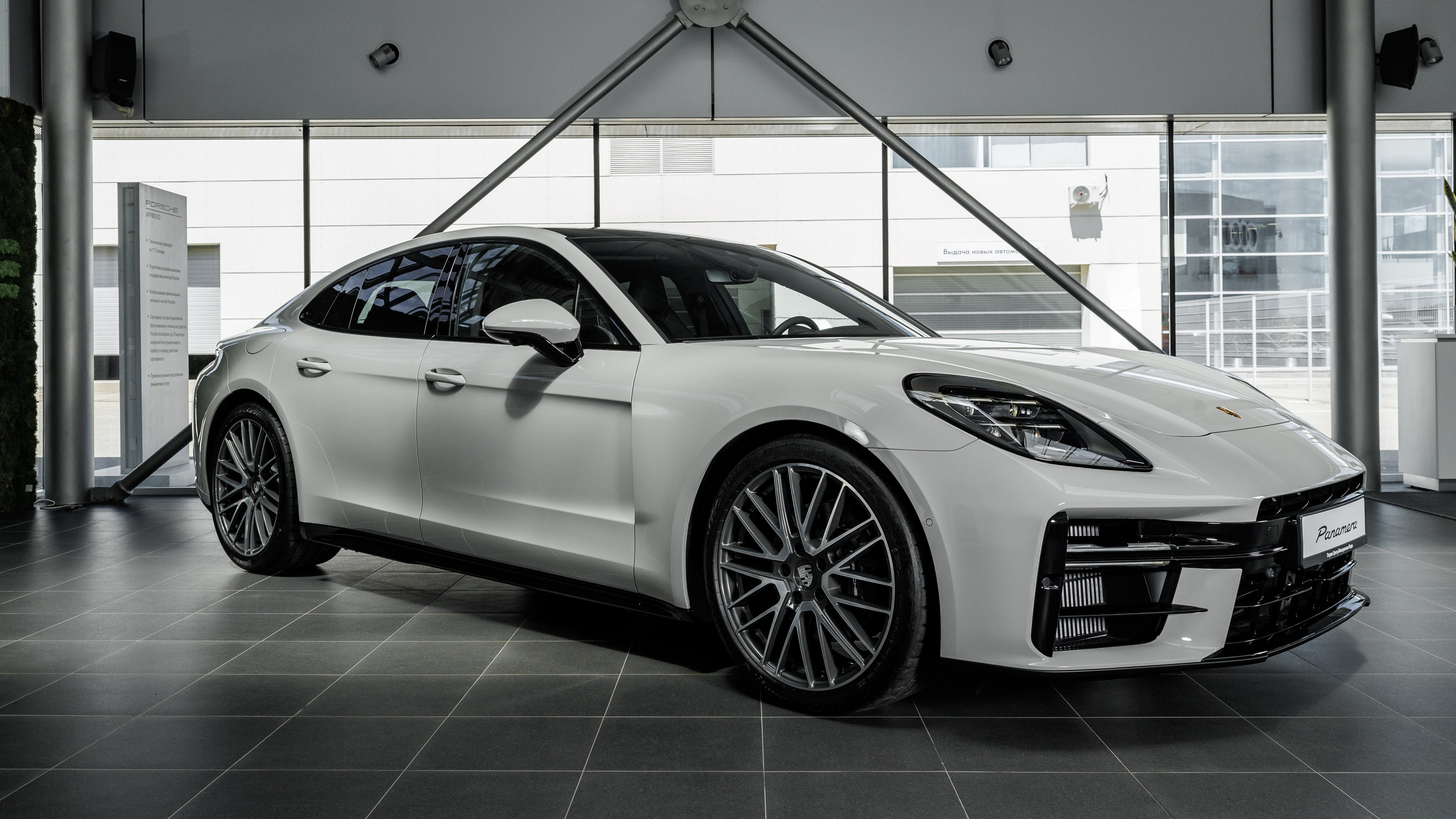 ДЦ PORSCHE Минеральные Воды. Фотограф Ставрополь Петр Голубенко