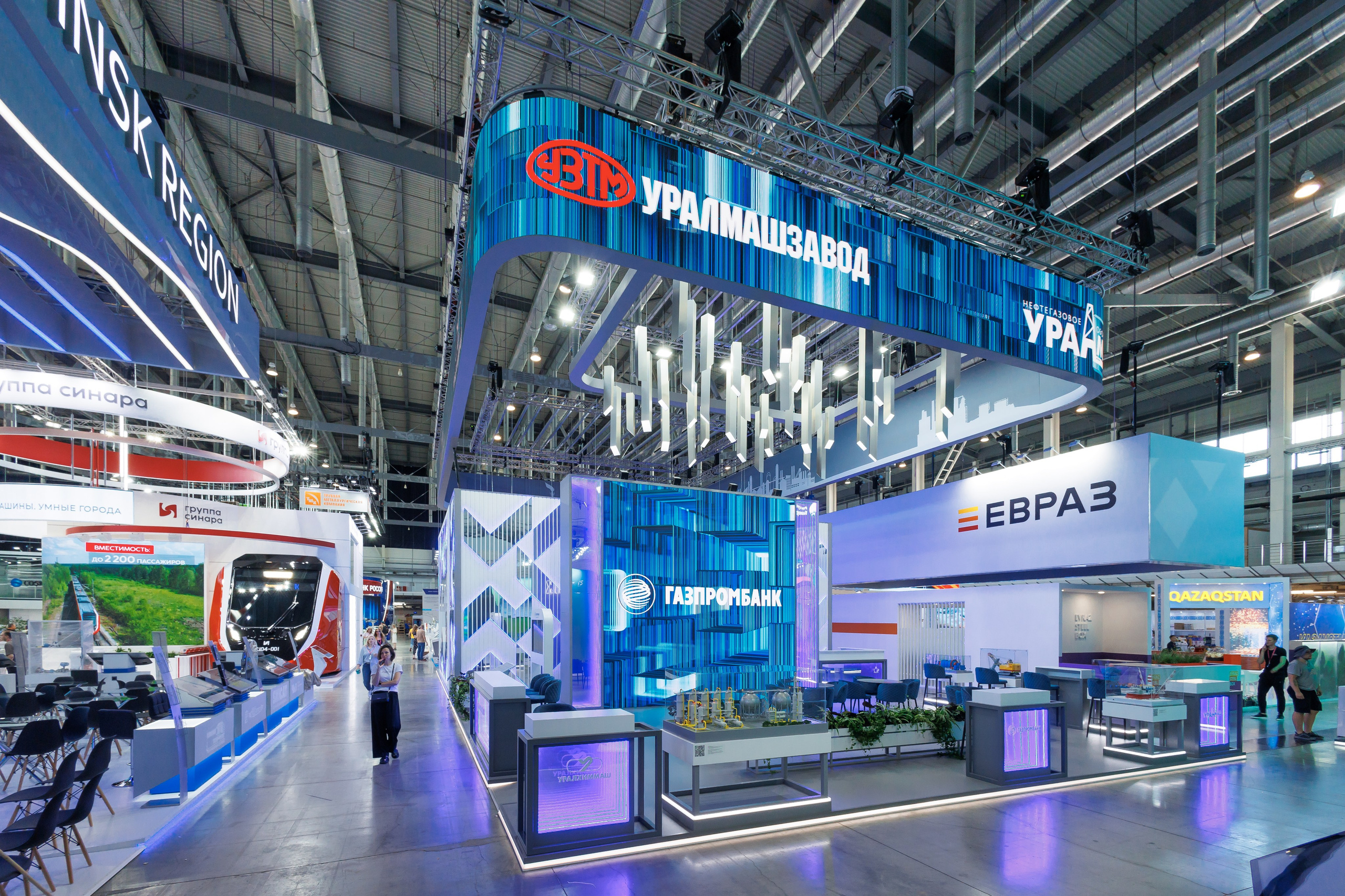 Интерьерная съемка стендов на выставке «Иннопром»