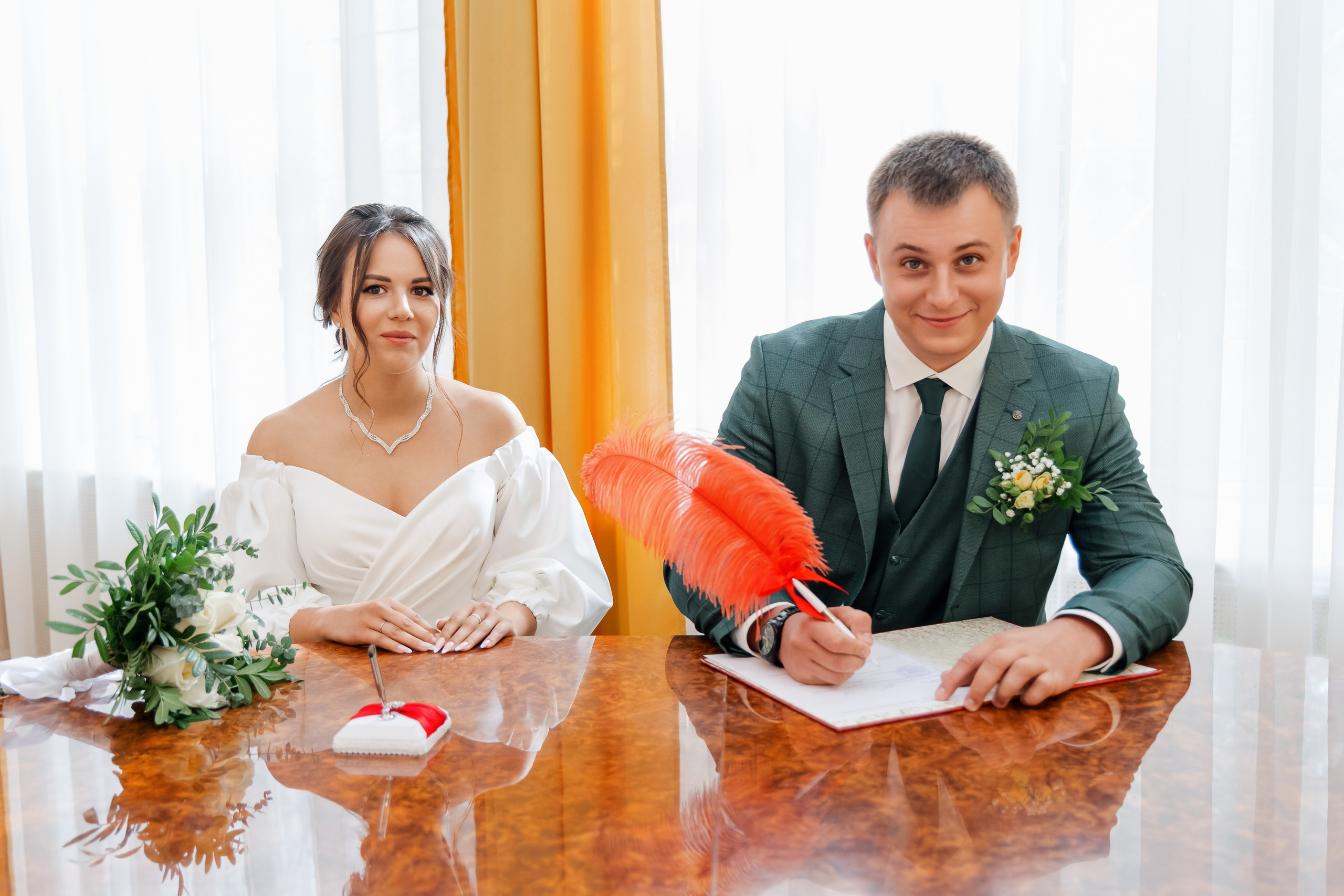 Олег и Юлия. Свадебная прогулка. Свадебный фотограф в Хабаровске