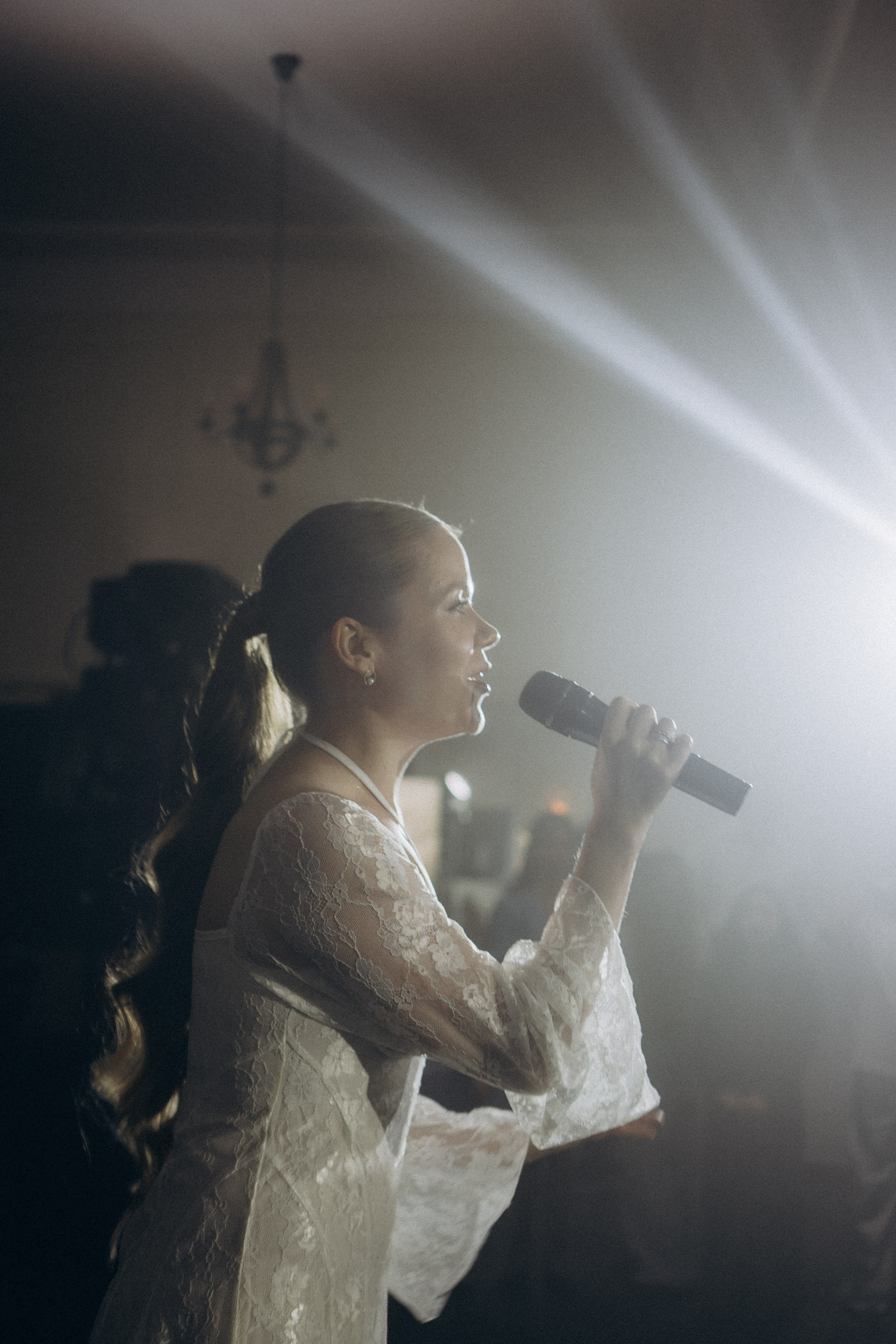 СВАДЕБНАЯ СЬЕМКА СБОРОВ В ОТЕЛЕ И ВЫЕЗД НА ЦЕРЕМОНИЮ (СНЯТО В СИБИРЕ В НИЖНЕВАРТОВСКЕ). Профессиональный фотограф, Санкт-Петербург — Виктория Богомолова