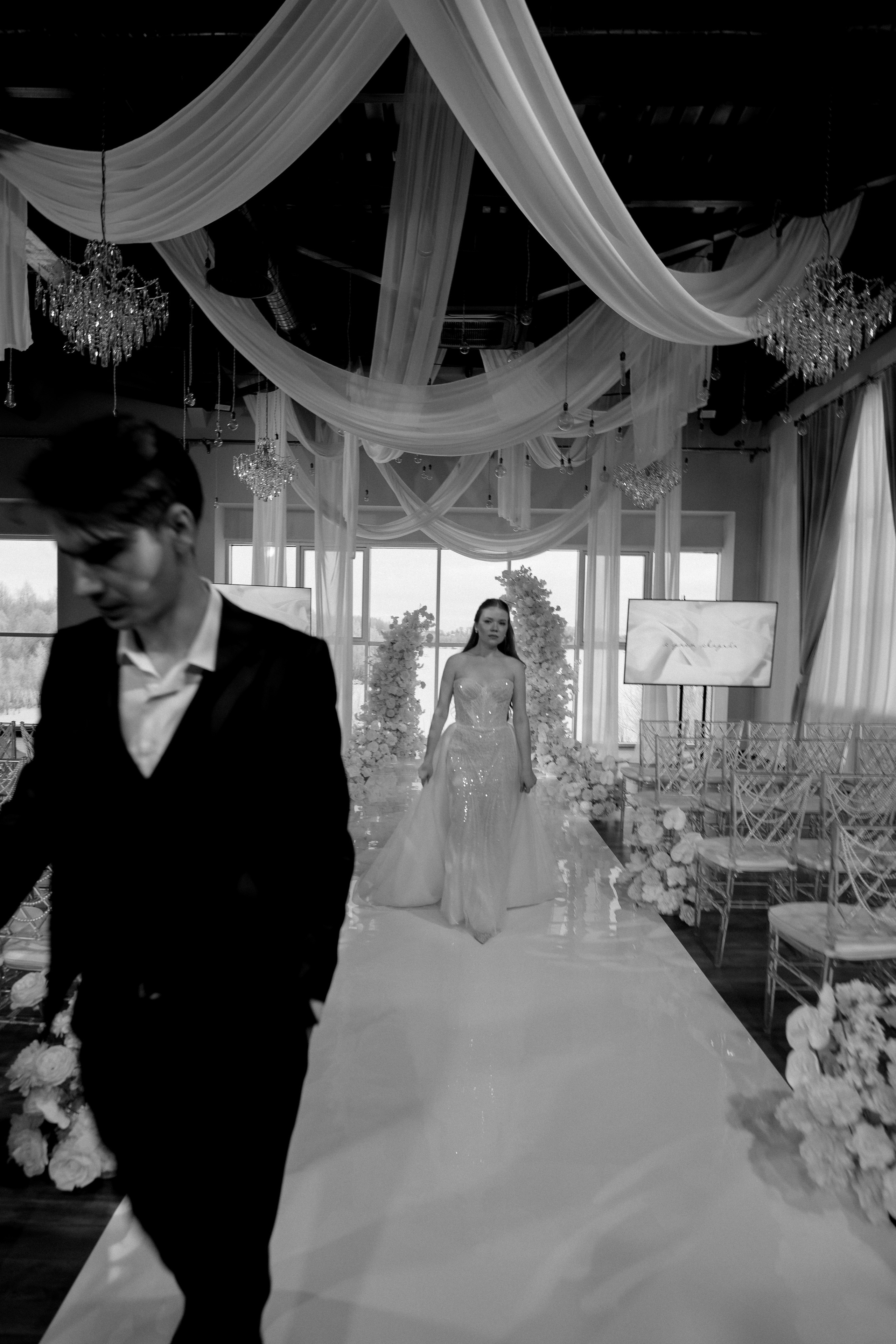 СВАДЕБНАЯ СЬЕМКА СБОРОВ В ОТЕЛЕ И ВЫЕЗД НА ЦЕРЕМОНИЮ (СНЯТО В СИБИРЕ В НИЖНЕВАРТОВСКЕ). Профессиональный фотограф, Санкт-Петербург — Виктория Богомолова