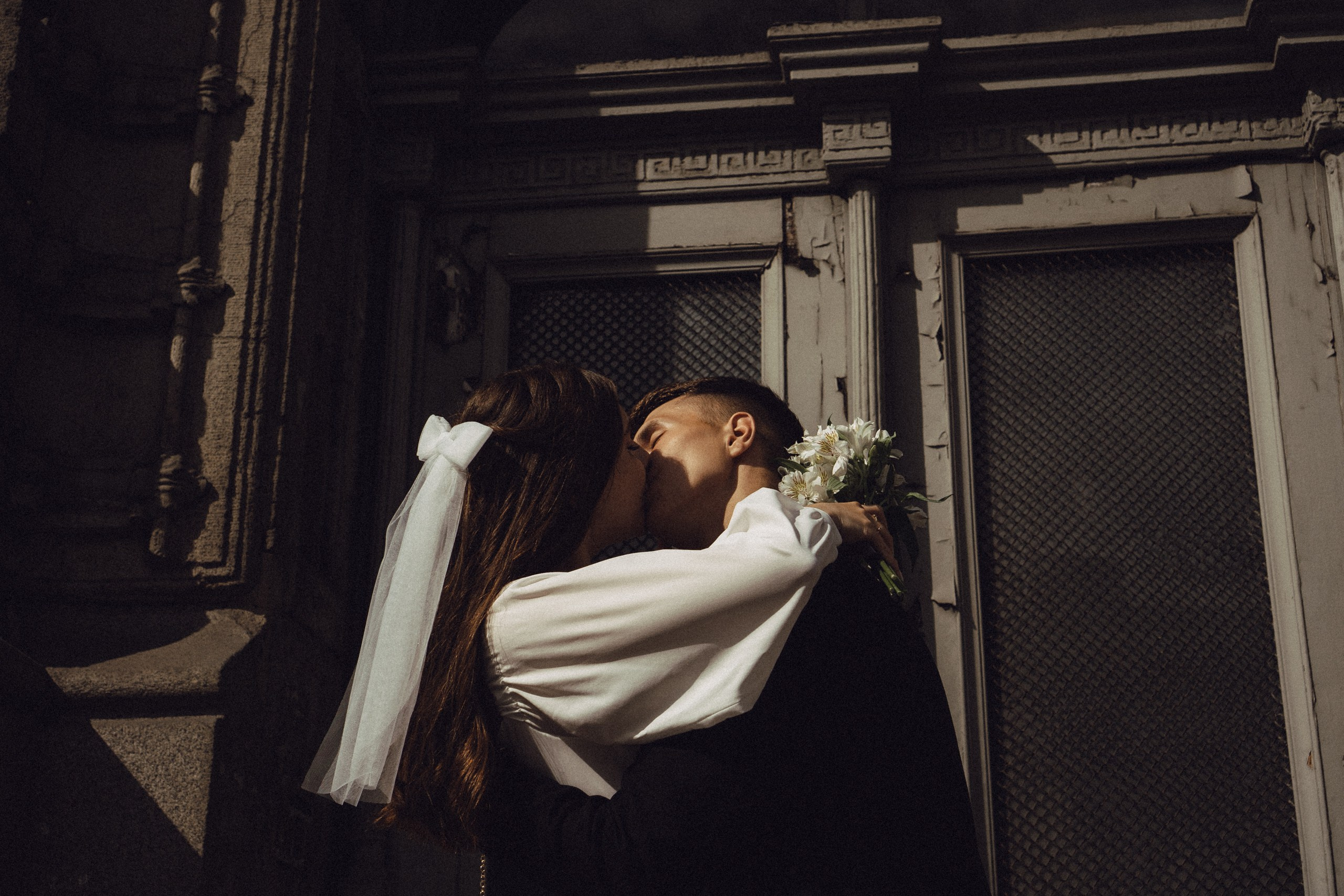 СВАДЕБНАЯ СЬЕМКА В ТАВРИЧЕСКОМ САДУ И ПРОГУЛКА ПО ЧЕРНЫШЕВСКОЙ. Профессиональный фотограф, Санкт-Петербург — Виктория Богомолова