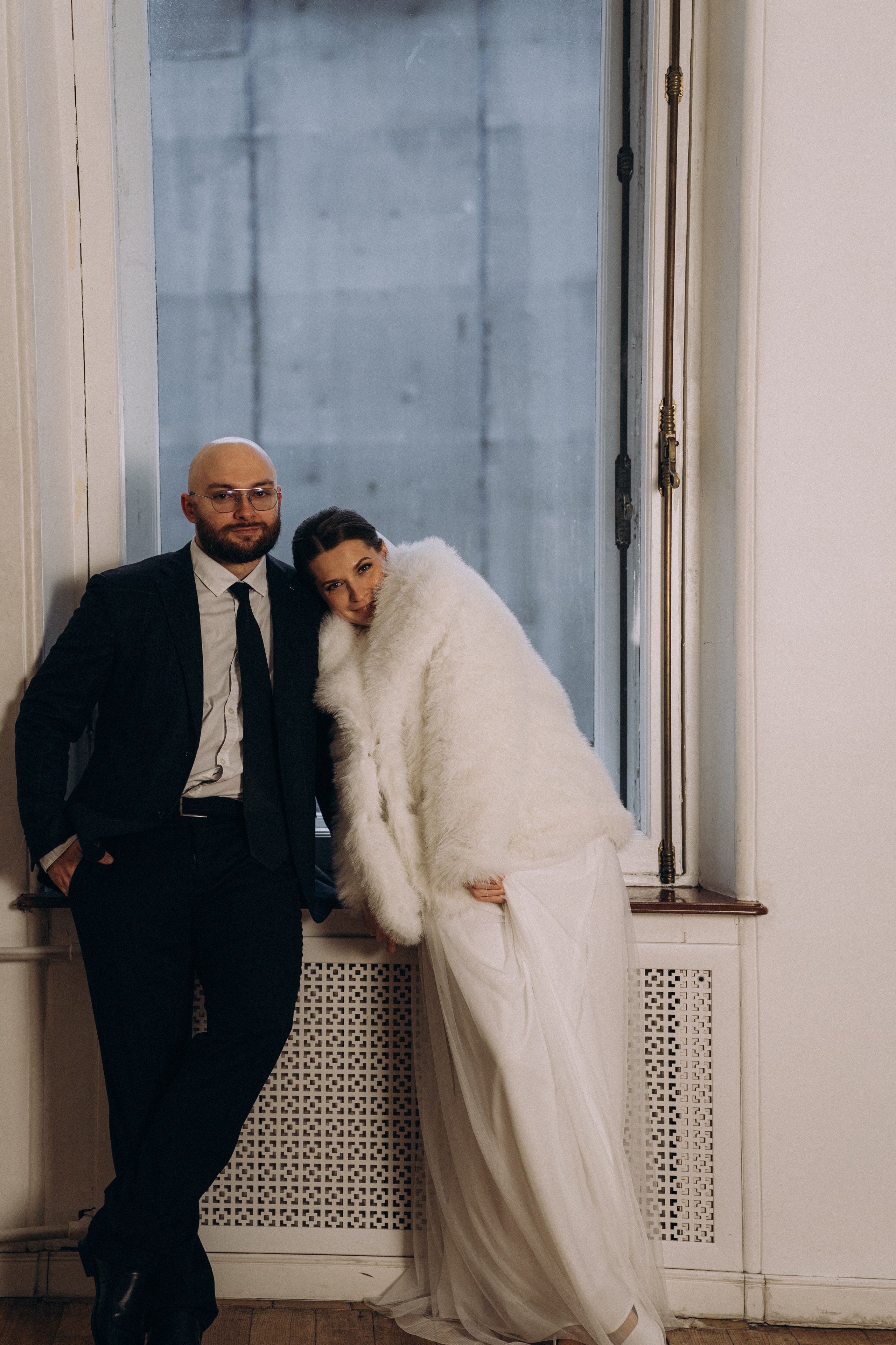 СВАДЕБНАЯ СЬЕМКА ВО ВТОРОМ ДВОРЦЕ (ДЕКАБРЬ) ТАКЖЕ СЬЕМКА В СТУДИИ НА ЧЕРНЫШЕВСКОЙ. Профессиональный фотограф, Санкт-Петербург — Виктория Богомолова