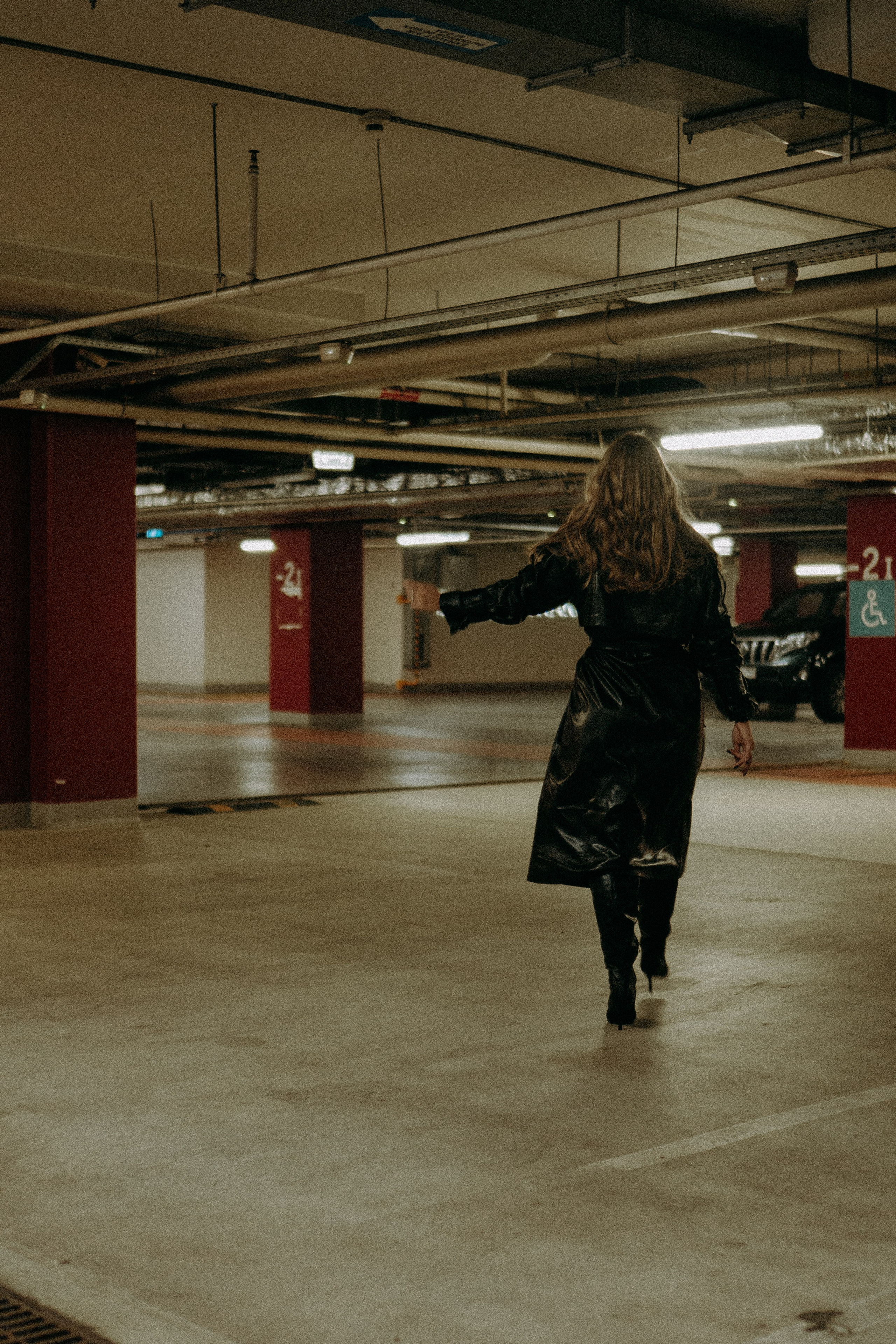 НА ПАРКОВКЕ. Профессиональный фотограф, Санкт-Петербург — Виктория Богомолова