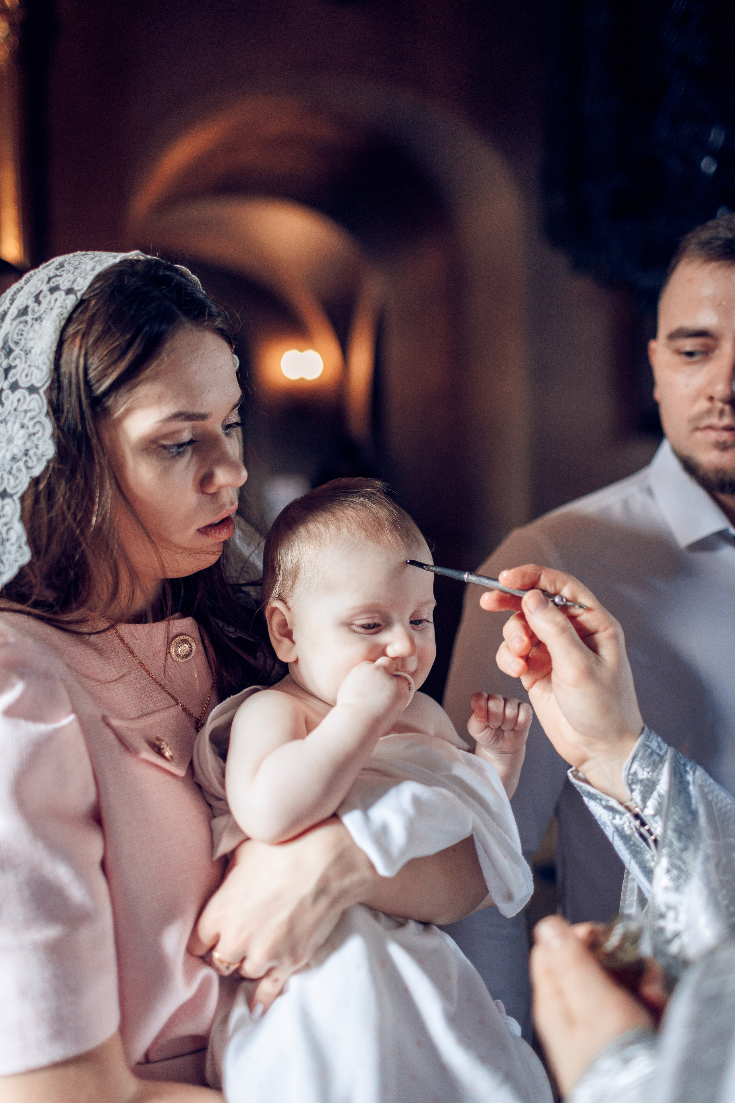 Крещение в Храме Святого Уара Мученика в Вешках. Профессиональный фотограф в Москве и Мо Мария Шантарёва