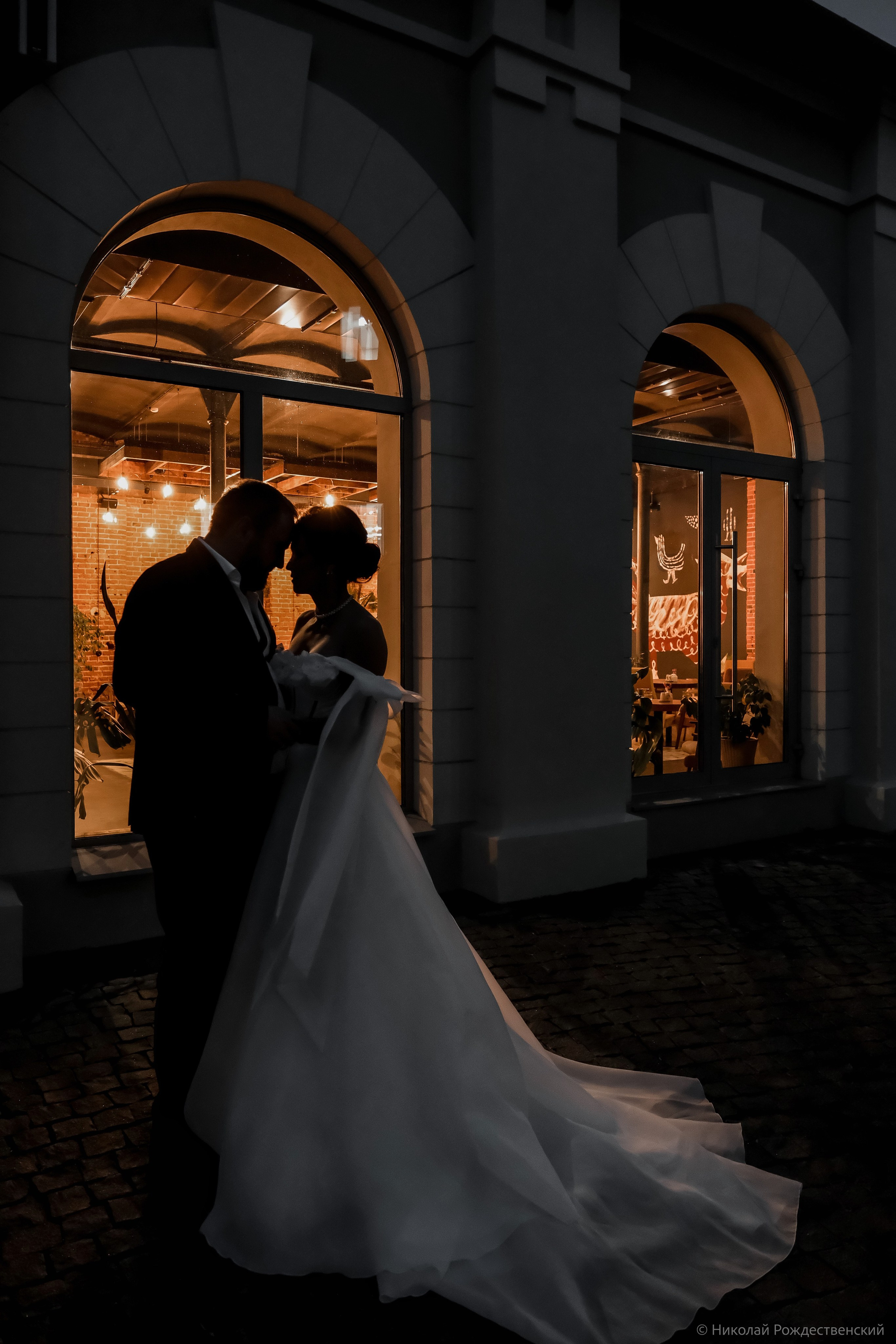 Вечерняя прогулка Александра и Татьяны. Профессиональный фотограф Николай Рождественский. Москва, Омск, Тюмень