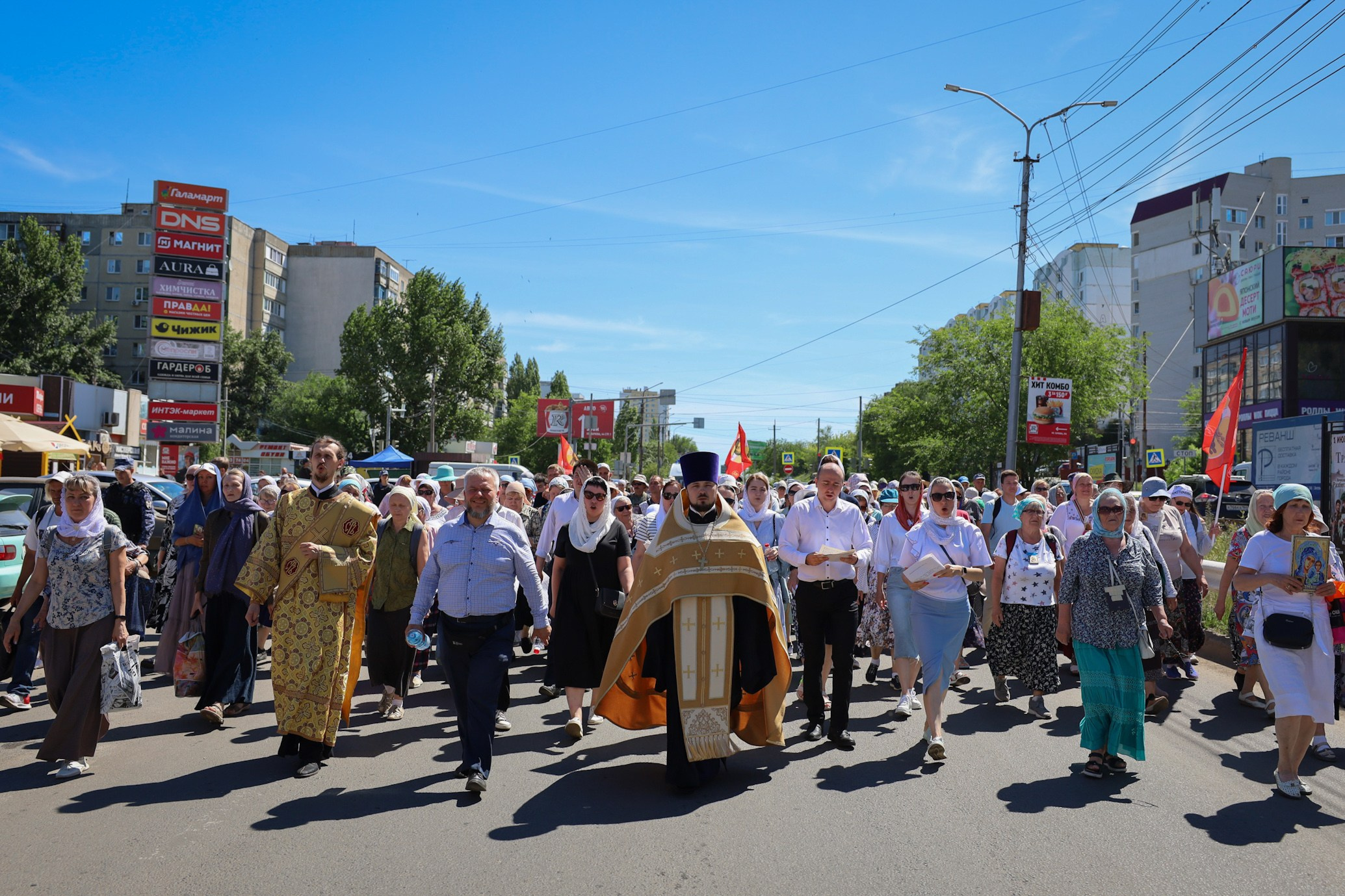 Многодневный крестный ход в Вавилов Дол. Саратовское Северо-Западное благочиние