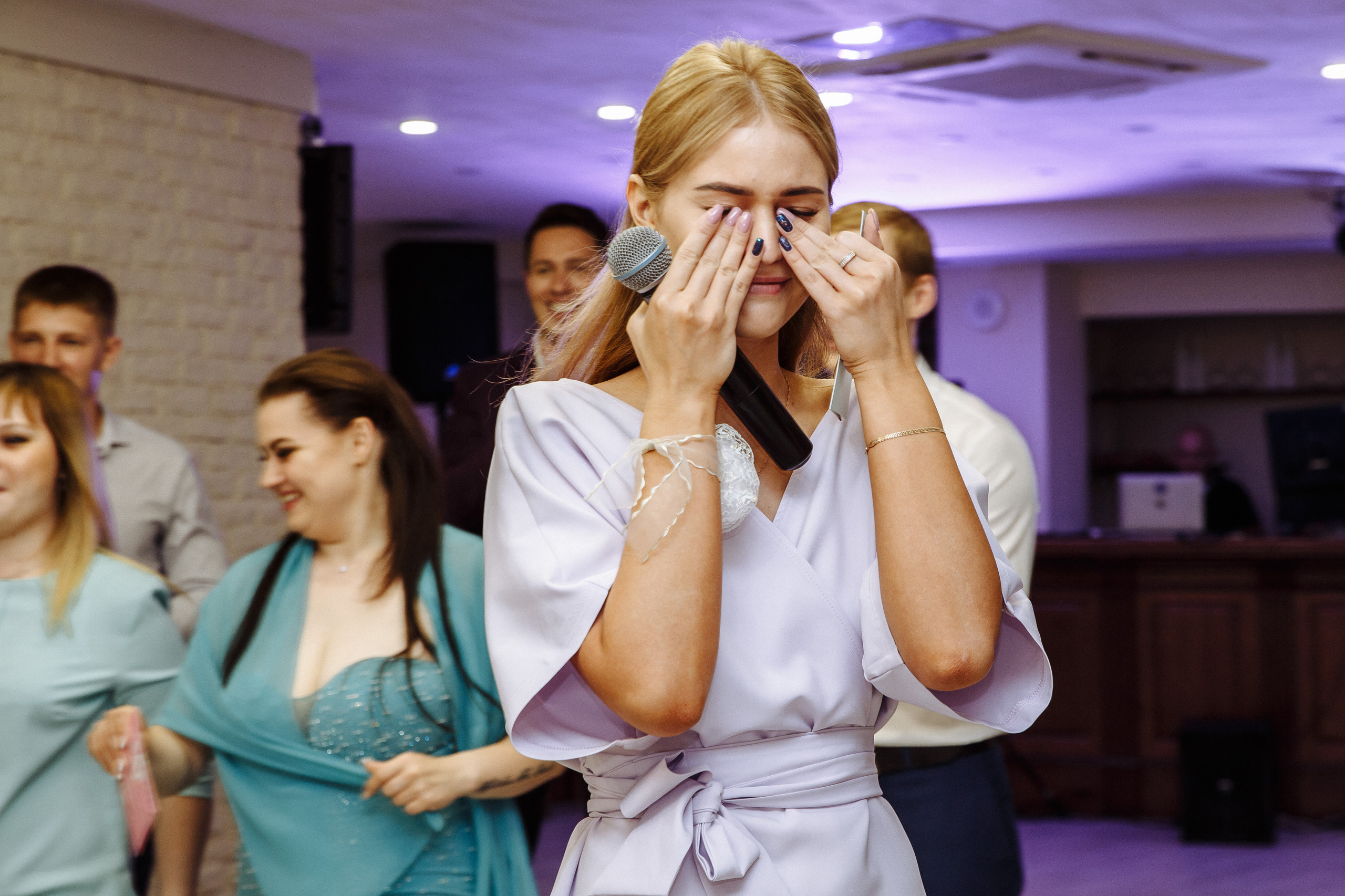 ЮЛЯ И САША УТРО В ИМПЕРАТОРЕ. Фотограф Новосибирск Татьяна Богачек