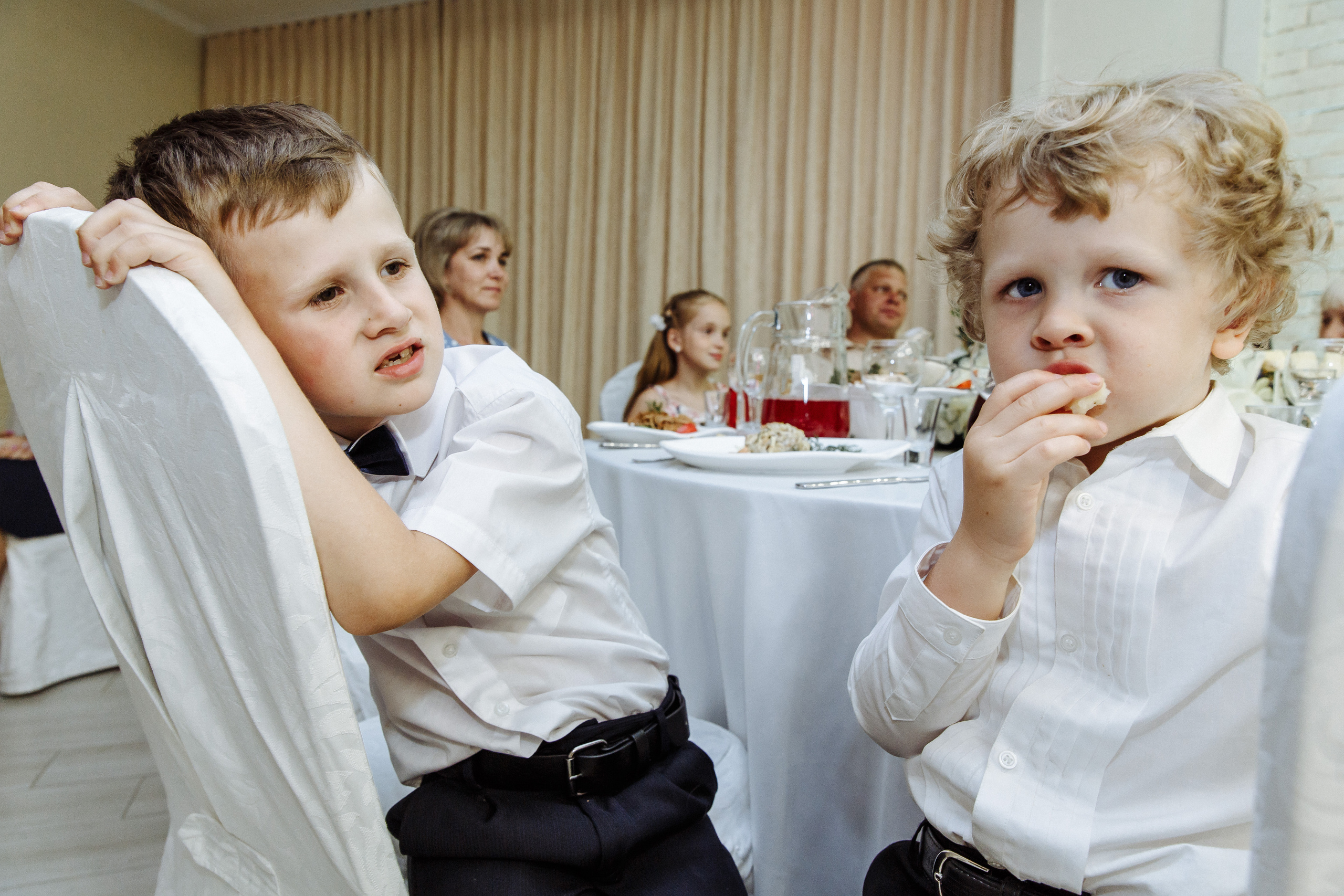 ЮЛЯ И САША УТРО В ИМПЕРАТОРЕ. Фотограф Новосибирск Татьяна Богачек