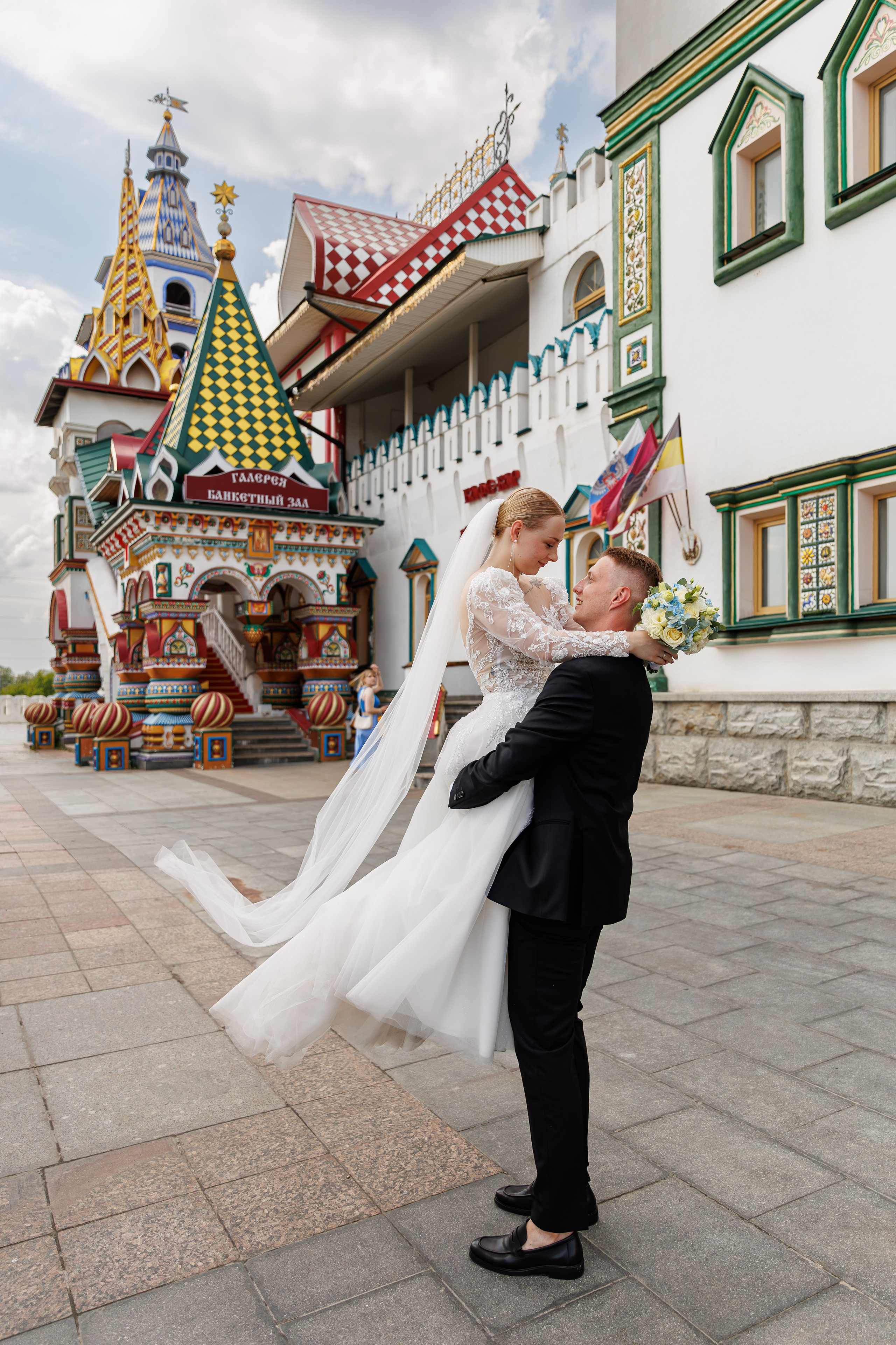 Свадебная фотосессия в Измайловском кремле. Свадебный фотограф Москва и МО Сергей Киржаев