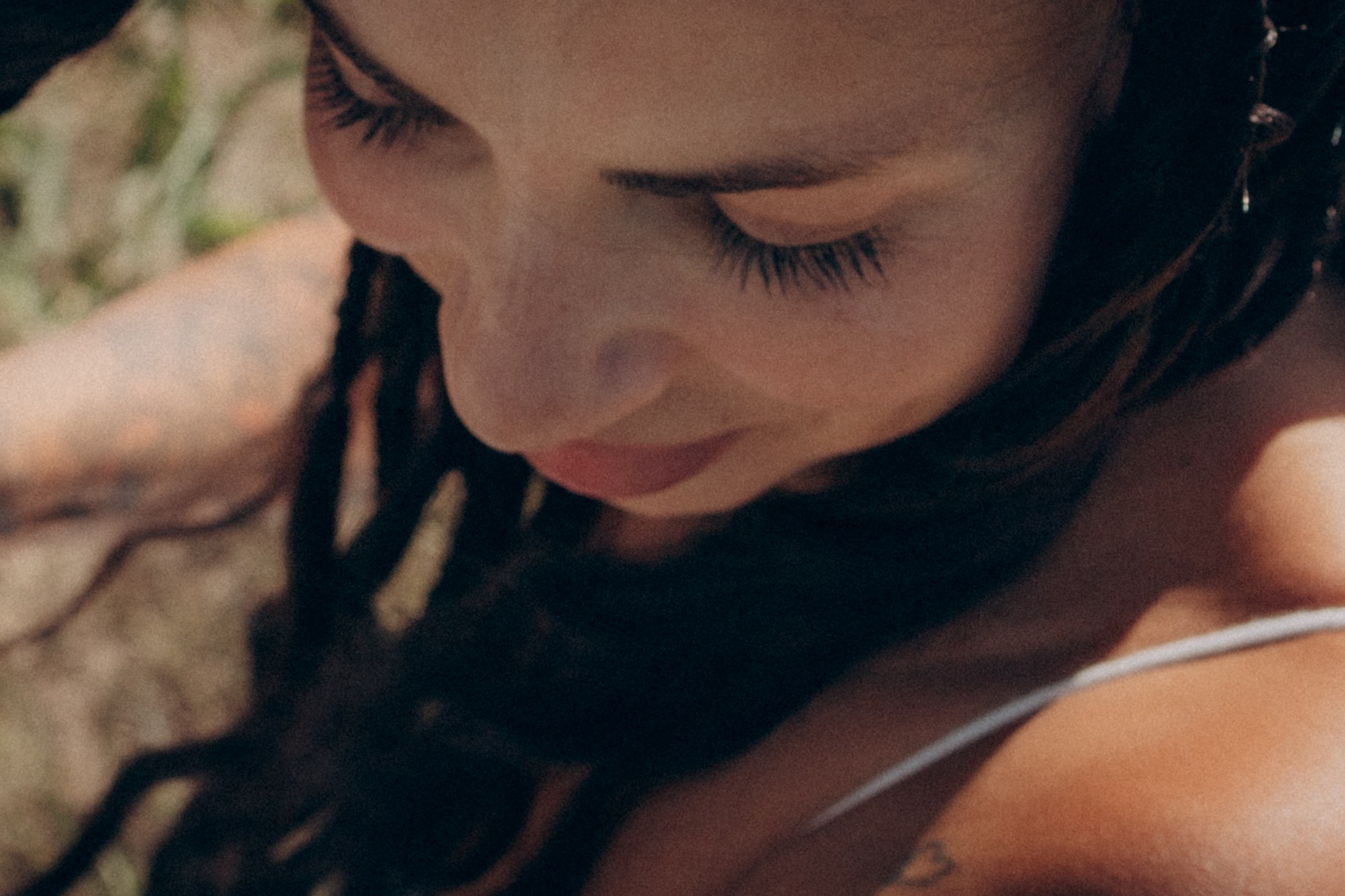 Александра в поле. Фотограф в Санкт-Петербурге Светлана Арестова