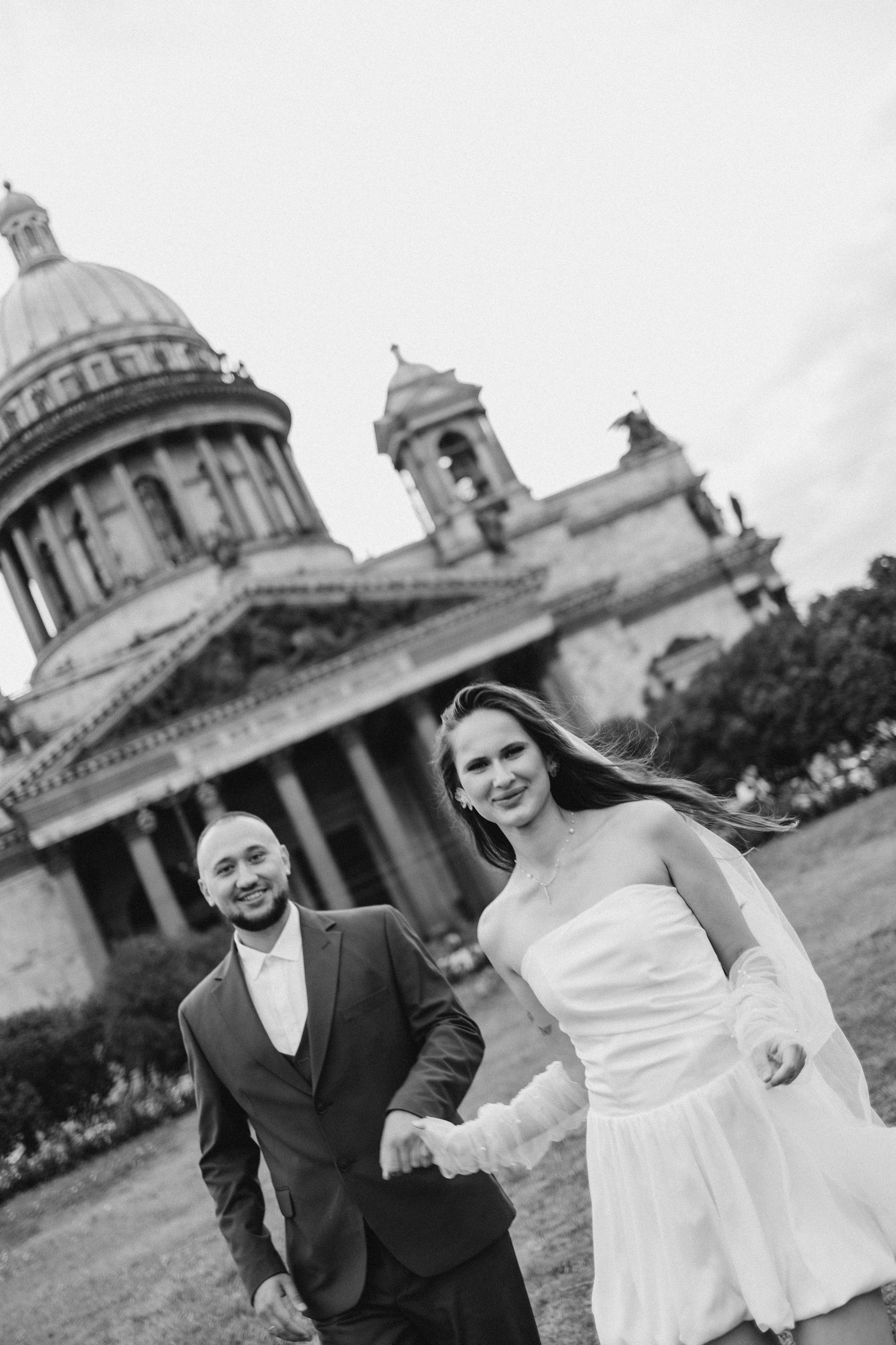 Руслан и Виолетта — Исаакий, Зимняя канавка. Боженова Елена фотограф Санкт-Петербург
