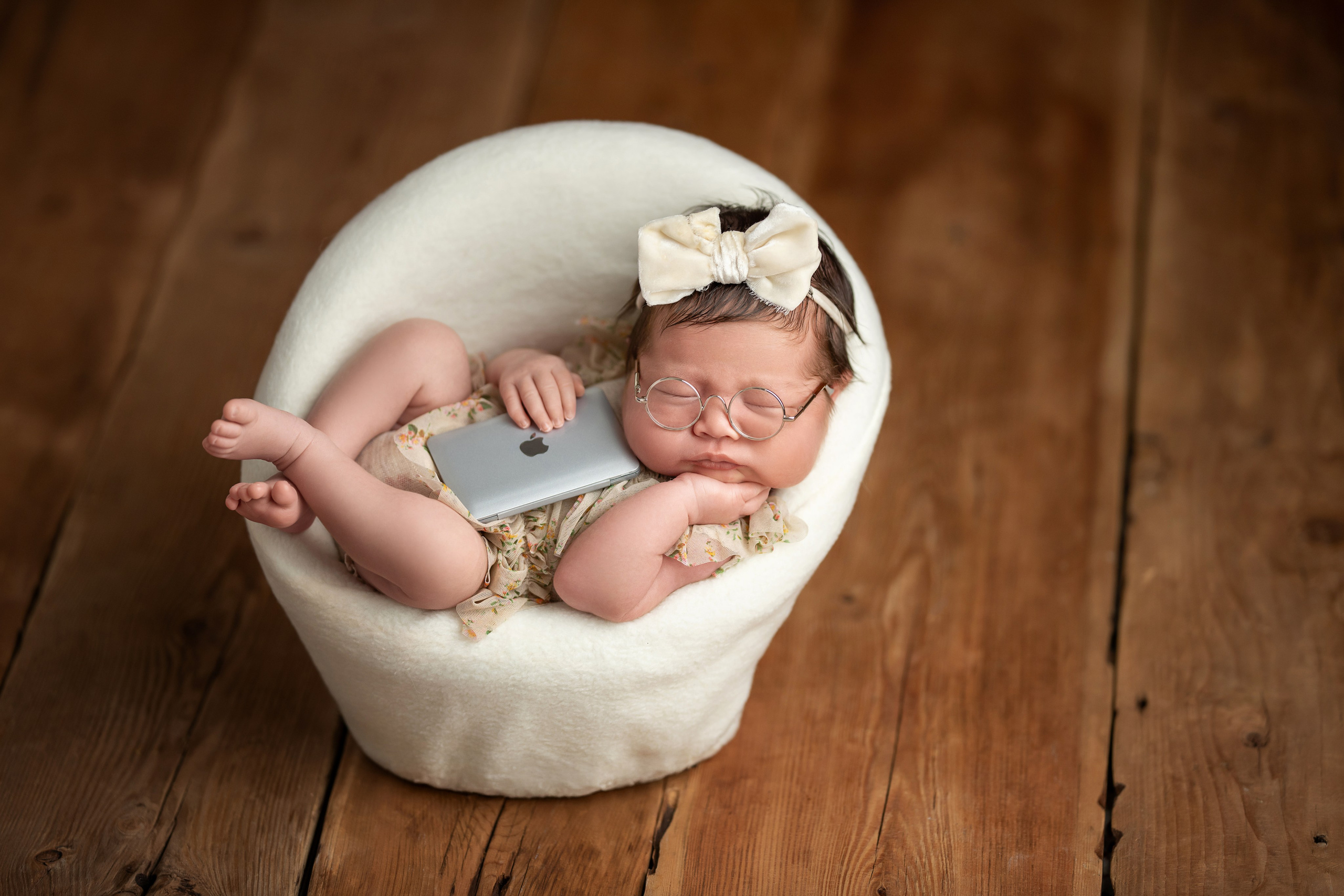 Newborn. Творческая команда Ульяшевы, свадебная и семейная фотография. Кахахста