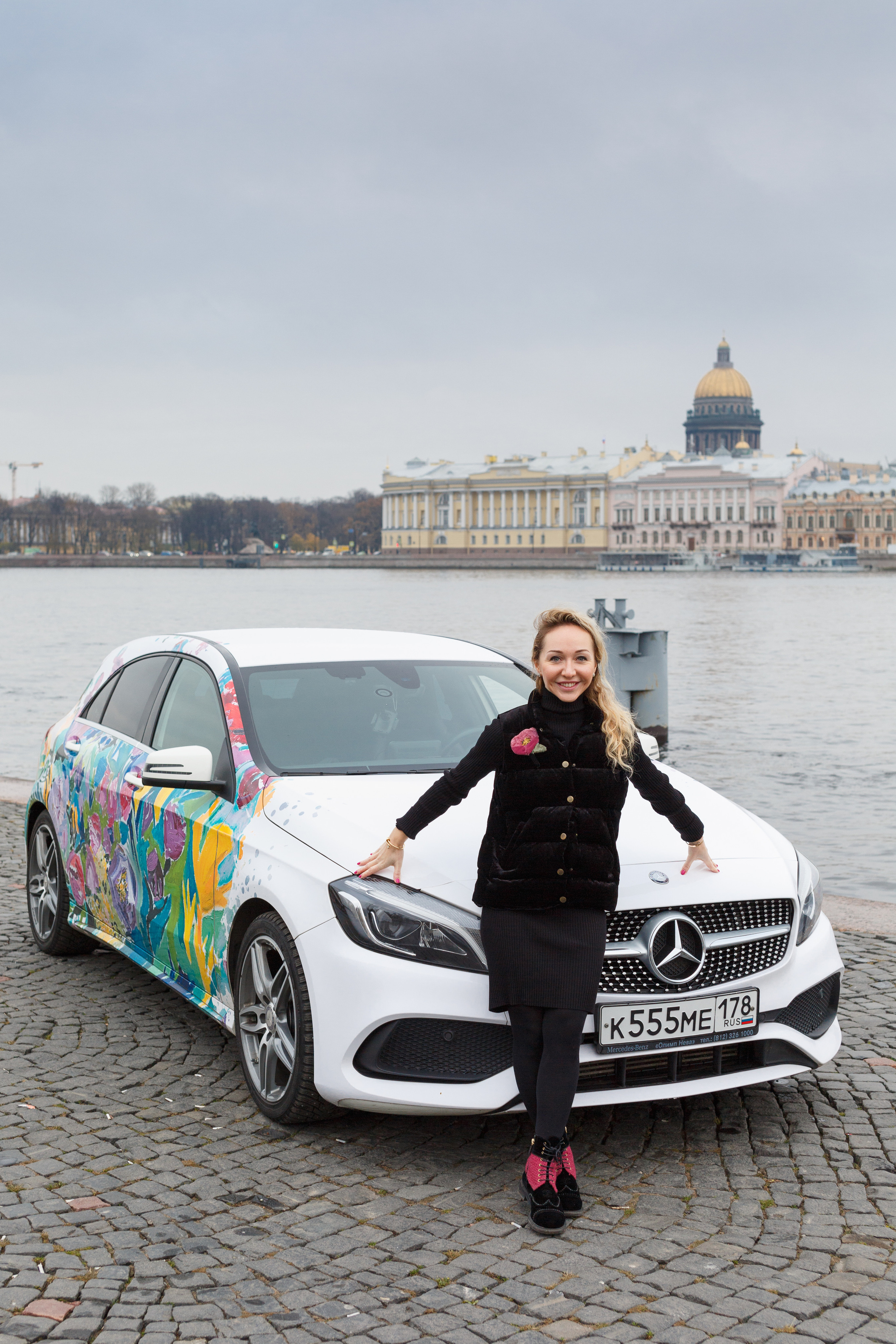 Фотосессия с авто. Фотосессия в спб. Фотограф в студии спб. Фотосессия в деловом стиле. Портретная фотосессия в Санкт-Петербурге. Частная фотосъёмка для личных целей и социальных сетей. Услуги фотографа в спб. Профессиональная фотосъёмка. Фото для блога. Портрет. Блогер. Фото для соцсетей.  Контентмейкер. СПб. Выездная фотосъёмка. Выездная фотостудия. Фотограф на корпоратив. Модельное портфолио. Фотограф для сайта знакомств. Индивидуальная фотосессия. Фотосессия для девушки в спб. Красивая фотосессия. Профессиональные фотосессии в спб недорого. Фотограф для бизнеса. Купить фотосессию в спб. Портретная фотосессия в Санкт-Петербурге,  авто, блогер, женщина, портрет, портретный фотограф, прогулка, прогулочная фотосессия, профессиональный фотограф, спб, фото для блога, фотограф Сергей Пушкин, Санкт-Петербург, художница Валерия Лошак, фото для девушек. Фотографии для соцсетей. 