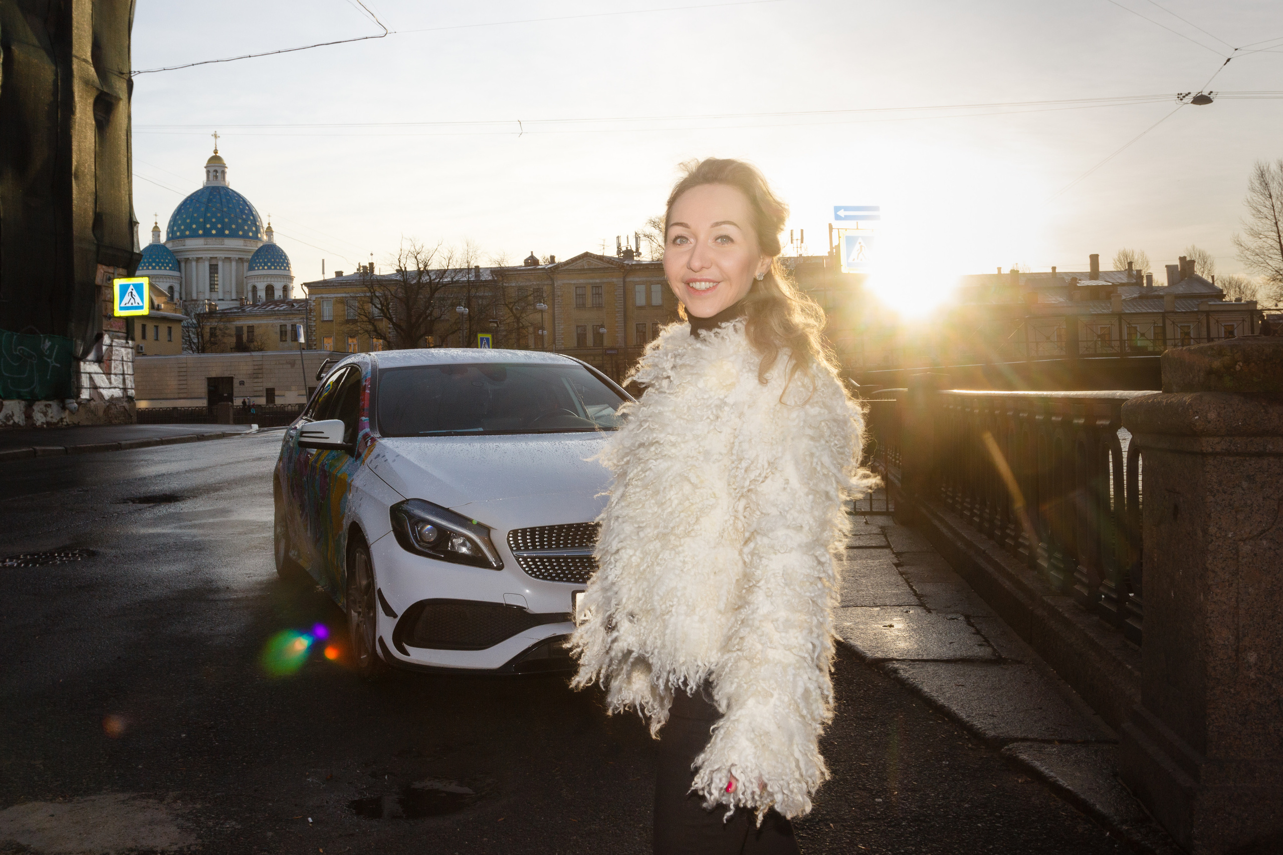 портретная фотосессия в Санкт-Петербурге,  авто, блогер, женщина, портрет, портретный фотограф, прогулка, прогулочная фотосессия, профессиональный фотограф, спб, фото для блога, фотограф Сергей Пушкин, Санкт-Петербург, художница Валерия Лошак, 