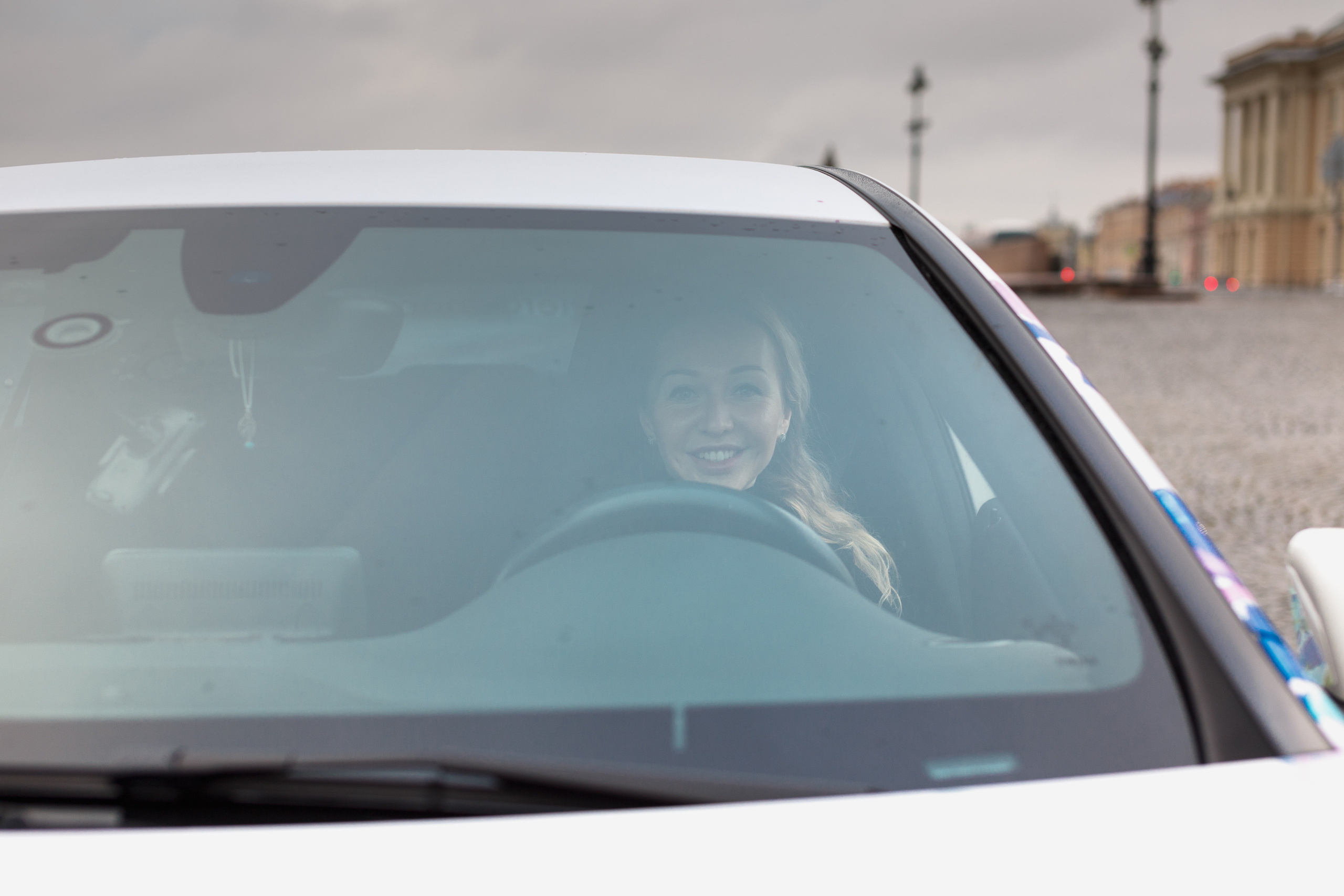 Фотосессия с авто. Фотосессия в спб. Фотограф в студии спб. Фотосессия в деловом стиле. Портретная фотосессия в Санкт-Петербурге. Частная фотосъёмка для личных целей и социальных сетей. Услуги фотографа в спб. Профессиональная фотосъёмка. Фото для блога. Портрет. Блогер. Фото для соцсетей.  Контентмейкер. СПб. Выездная фотосъёмка. Выездная фотостудия. Фотограф на корпоратив. Модельное портфолио. Фотограф для сайта знакомств. Индивидуальная фотосессия. Фотосессия для девушки в спб. Красивая фотосессия. Профессиональные фотосессии в спб недорого. Фотограф для бизнеса. Купить фотосессию в спб. Портретная фотосессия в Санкт-Петербурге,  авто, блогер, женщина, портрет, портретный фотограф, прогулка, прогулочная фотосессия, профессиональный фотограф, спб, фото для блога, фотограф Сергей Пушкин, Санкт-Петербург, художница Валерия Лошак, фото для девушек. Фотографии для соцсетей. 