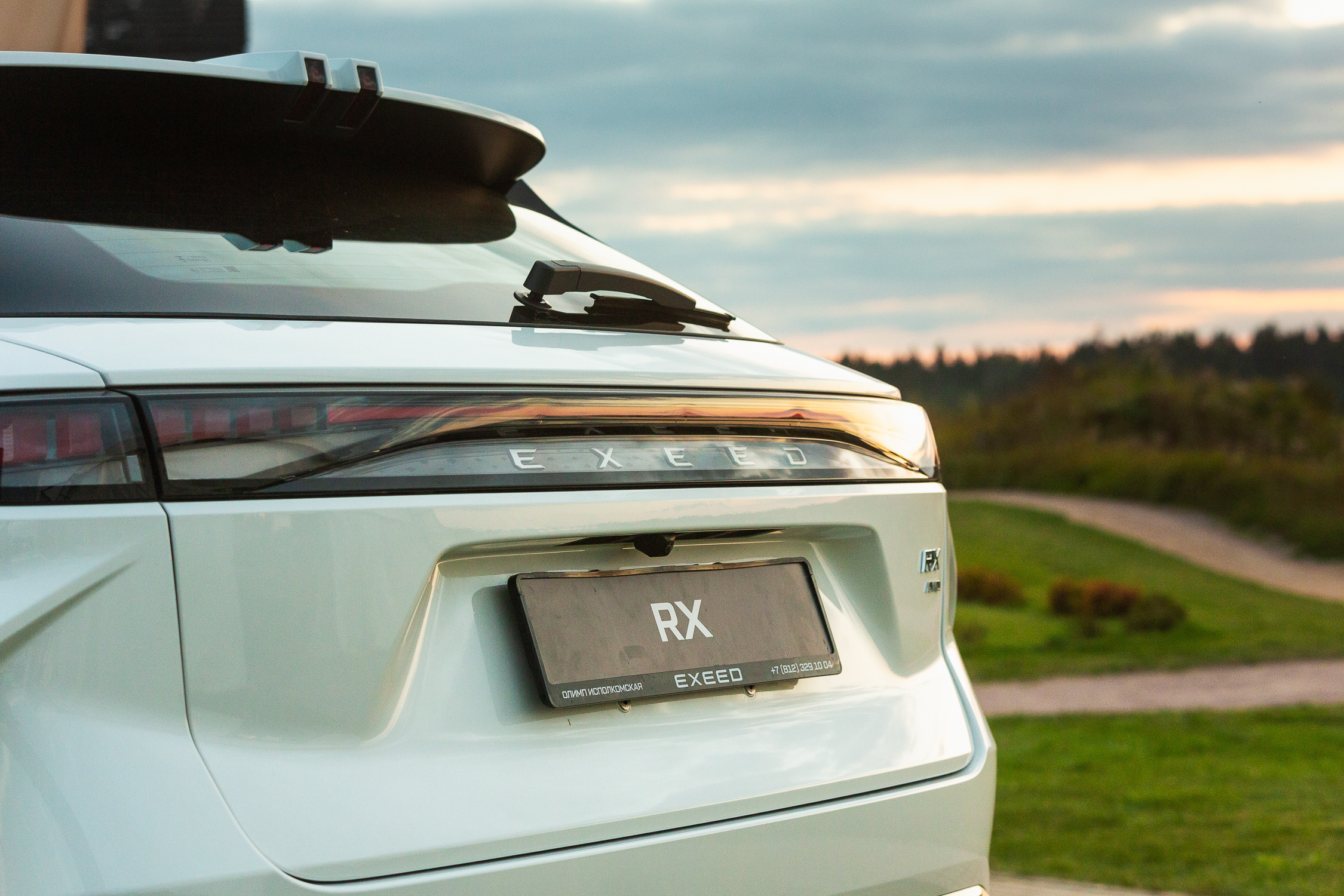 Репортажная фотосъёмка в Санкт-Петербурге. Фотограф на мероприятие: выставки, презентации, автогонки. Фото для сайта, отчётов и публикации в сми. Профессиональный фотограф Сергей Пушкин. Корпоративная фотосъёмка. Автопром.Автомобили. Гольф. Загородный отдых. Выездная фотосессия. 