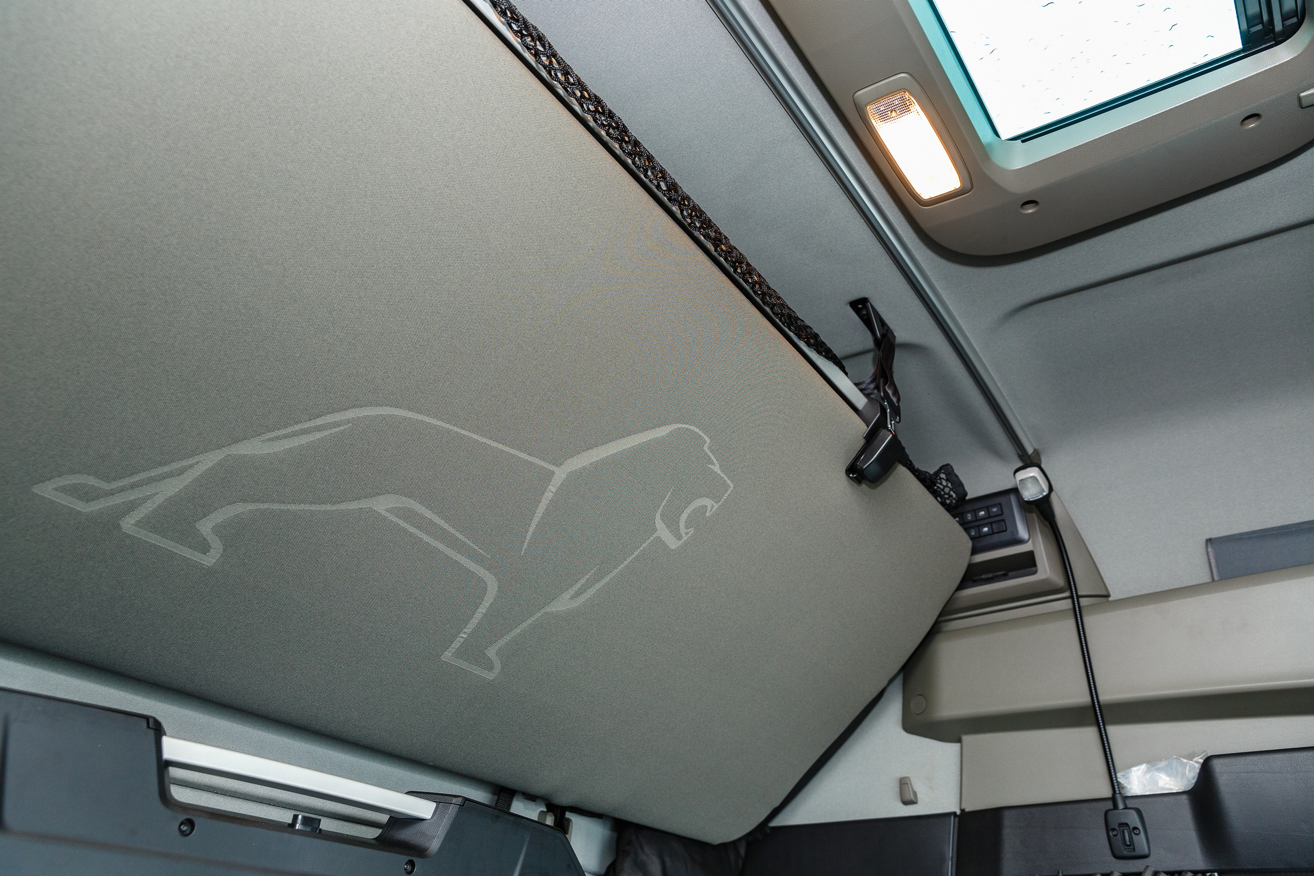 Репортажная фотосъёмка в Санкт-Петербурге. Фотограф на мероприятие: выставки, презентации, автогонки. Фото для сайта, отчётов и публикации в сми. Профессиональный фотограф Сергей Пушкин. Корпоративная фотосъёмка. Автопром. 