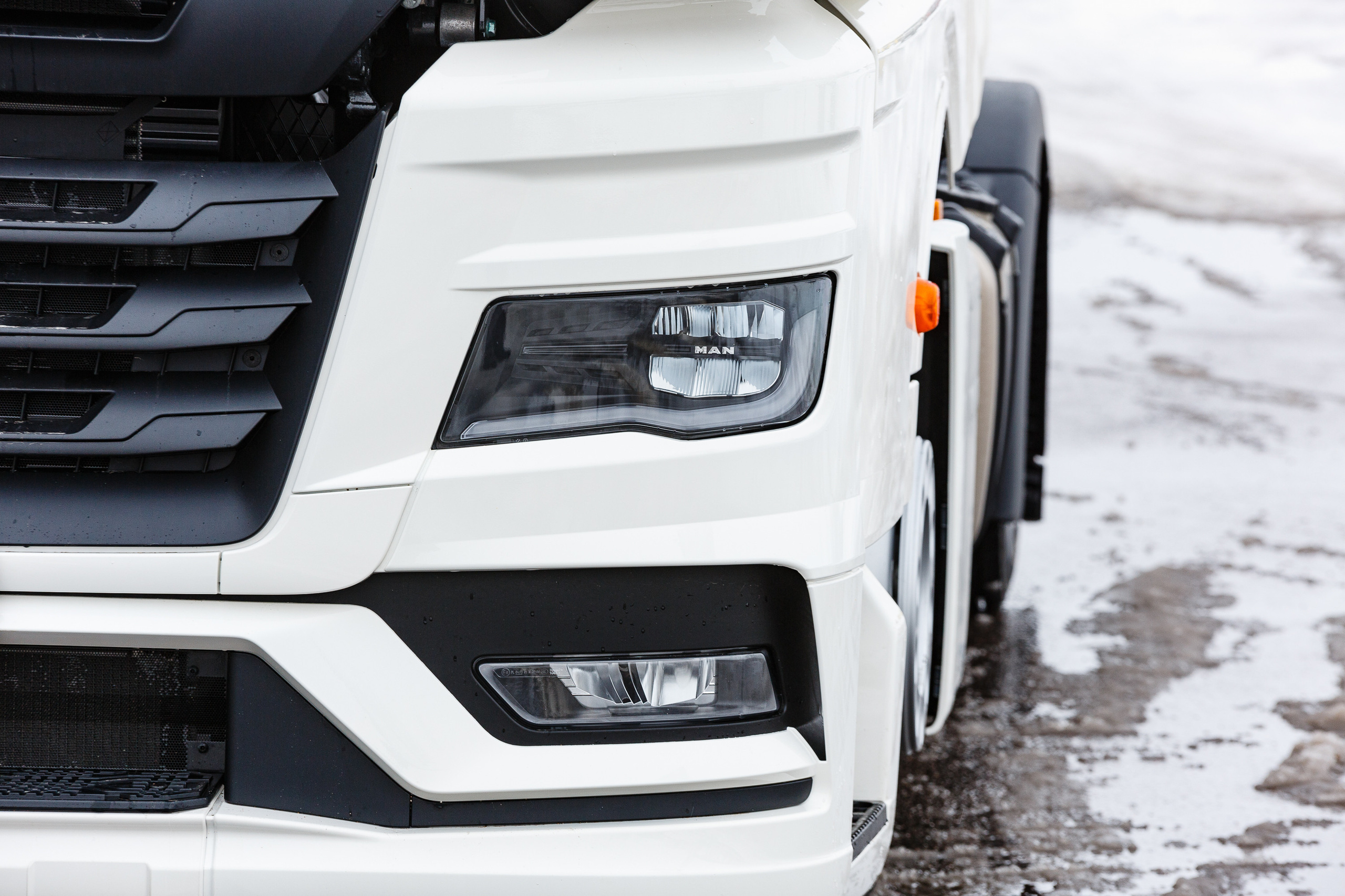 Репортажная фотосъёмка в Санкт-Петербурге. Фотограф на мероприятие: выставки, презентации, автогонки. Фото для сайта, отчётов и публикации в сми. Профессиональный фотограф Сергей Пушкин. Корпоративная фотосъёмка. Автопром. 