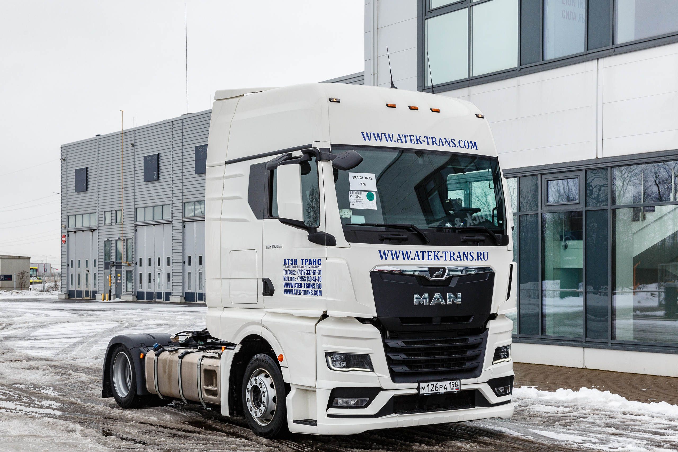 Репортажная фотосъёмка в Санкт-Петербурге. Фотограф на мероприятие: выставки, презентации, автогонки. Фото для сайта, отчётов и публикации в сми. Профессиональный фотограф Сергей Пушкин. Корпоративная фотосъёмка. Автопром. 
