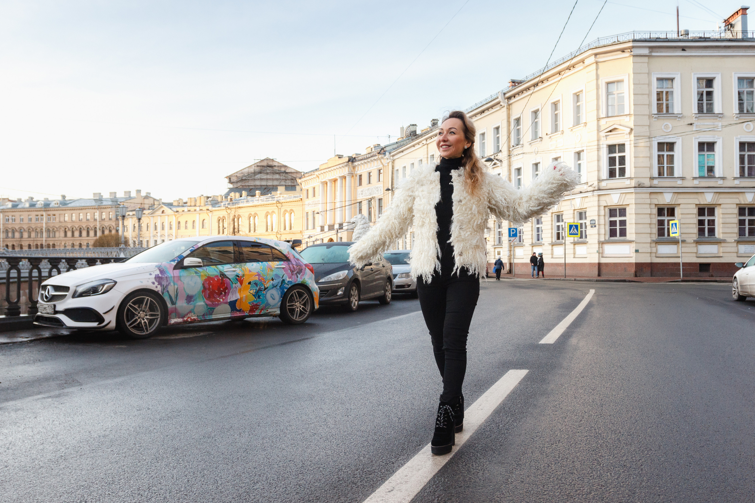 Портретная фотосессия в Санкт-Петербурге,  авто, блогер, женщина, портрет, портретный фотограф, прогулка, прогулочная фотосессия, профессиональный фотограф, спб, фото для блога, фотограф Сергей Пушкин, Санкт-Петербург, художница Валерия Лошак, фото для девушек. Фотографии для соцсетей. 