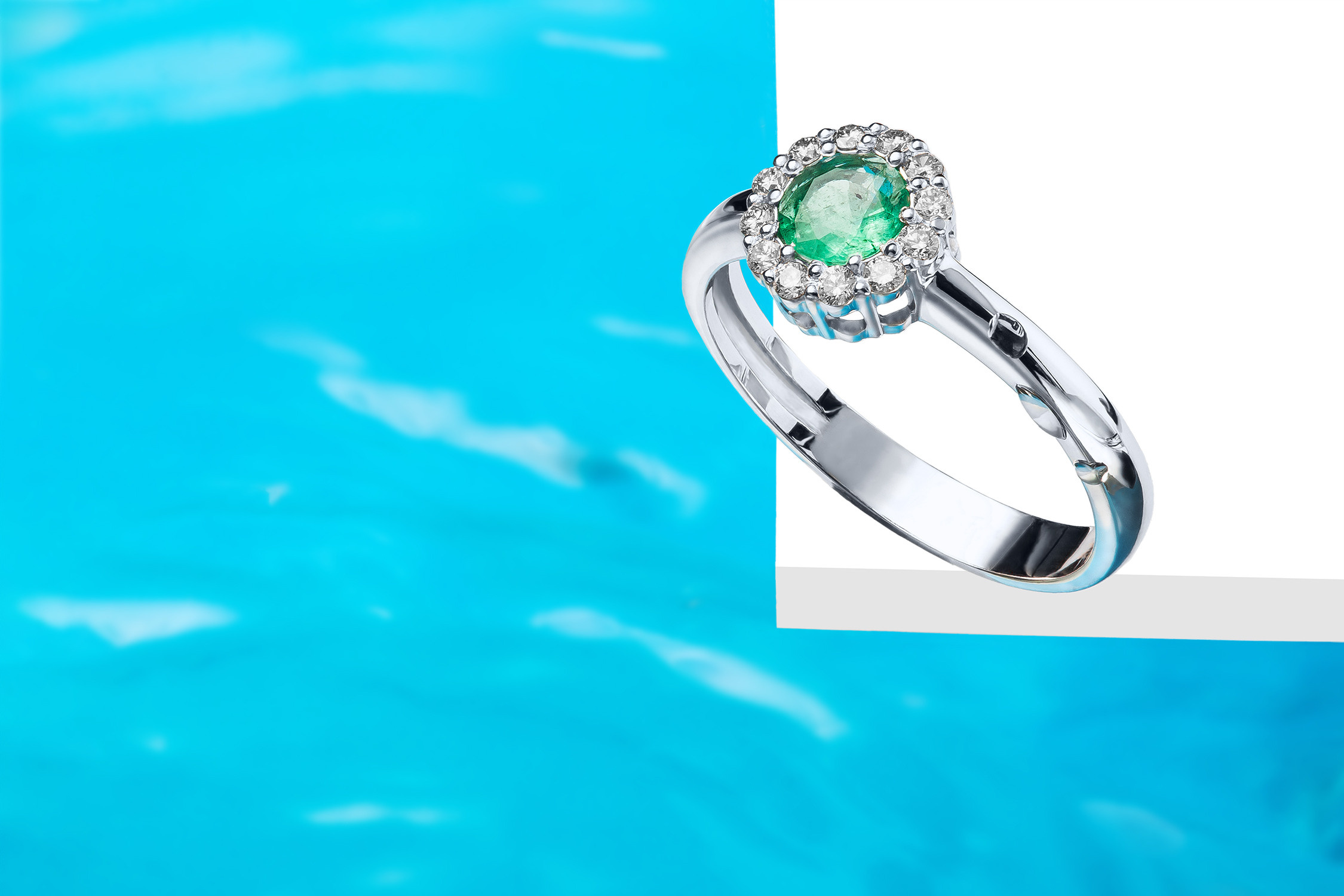 Ювелирный фотограф в Санкт-Петербурге. Предметный фотограф в Санкт-Петербурге. Рекламная фотосъёмка. Предметная фотосъемка часов, украшений и других предметов роскоши. Антиквариат. Профессиональный фотограф в Санкт-Петербурге. Студийная фотография. Фотограф Сергей Пушкин. Сделать фотографию. Фото для рекламы и соцсетей.  Product photographer in Saint-Petersburg, Russia. Фотосъемка товаров для соцсетей и маркетплейсов. предметная фотосъемка украшений