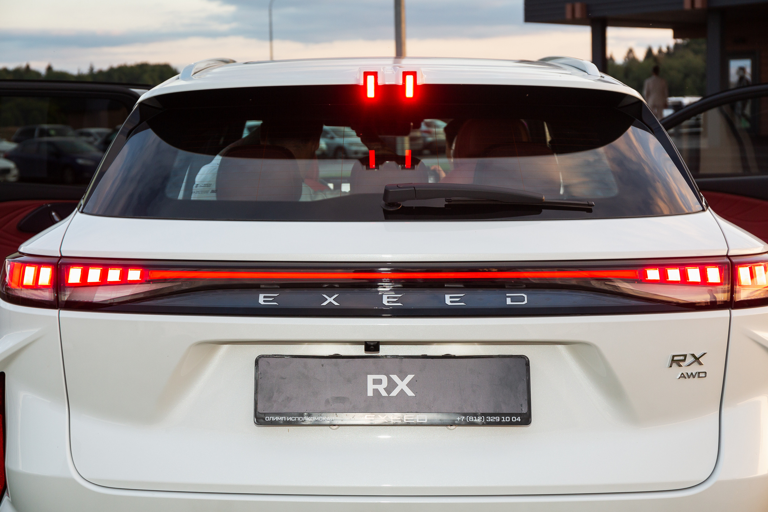 Репортажная фотосъёмка в Санкт-Петербурге. Фотограф на мероприятие: выставки, презентации, автогонки. Фото для сайта, отчётов и публикации в сми. Профессиональный фотограф Сергей Пушкин. Корпоративная фотосъёмка. Автопром. 