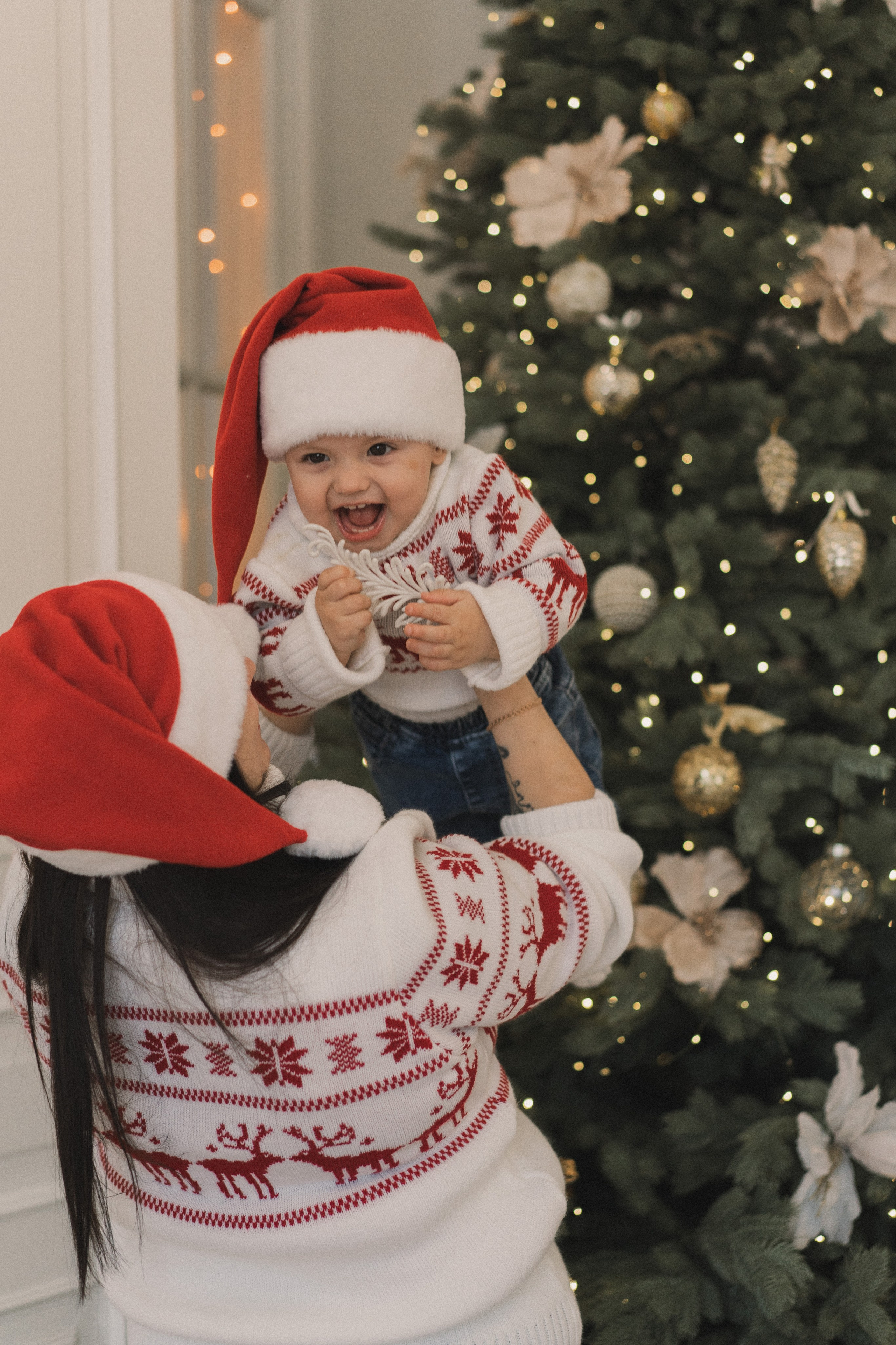 Новогодняя фотосессия мамы и трех детей в студии ВиллаНина. Семейный фотограф Екатеринбург Татьяна Девятых