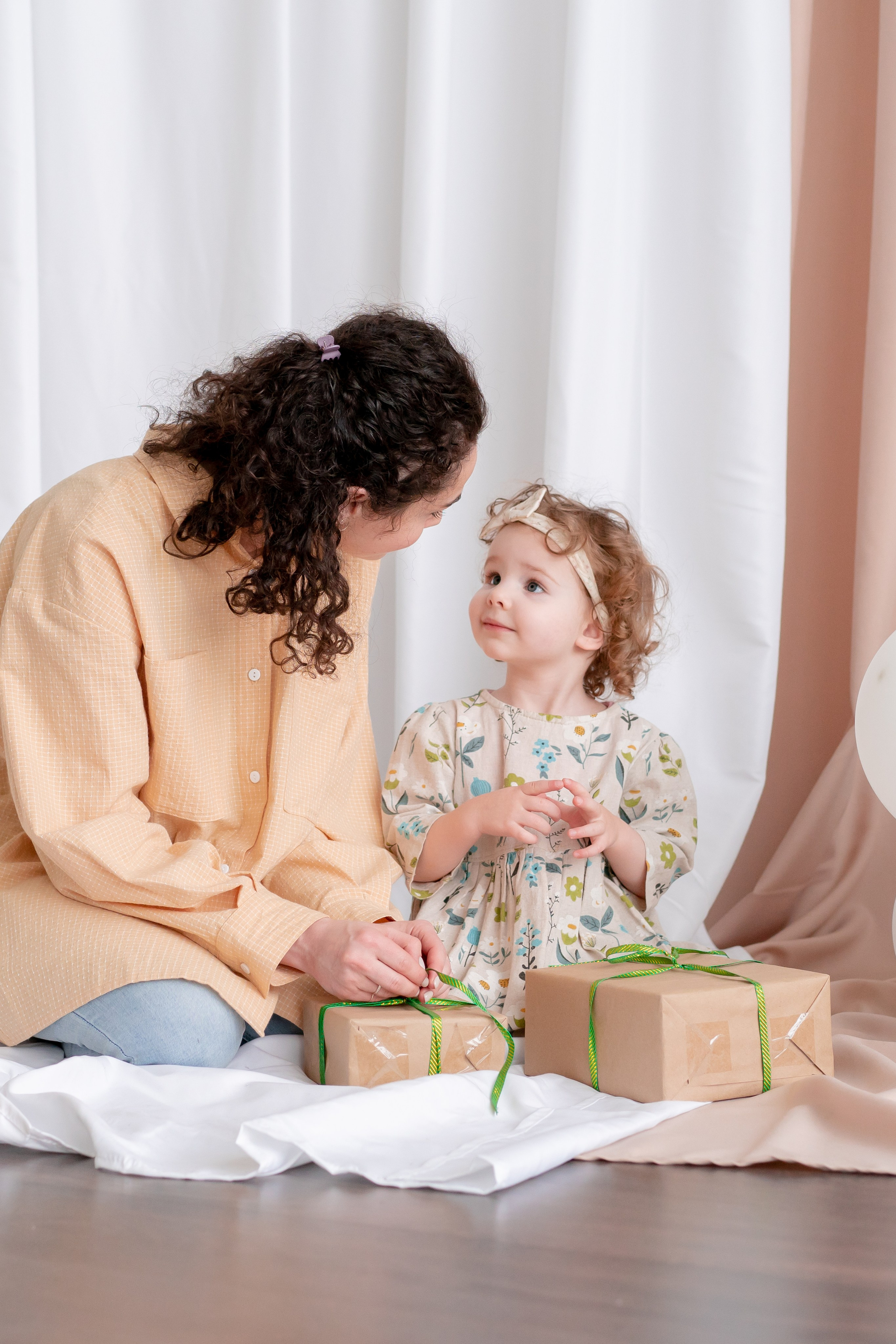 С Днём Рождения ребенка, портрет. Детская, семейная фотостудия в Санкт-Петербурге