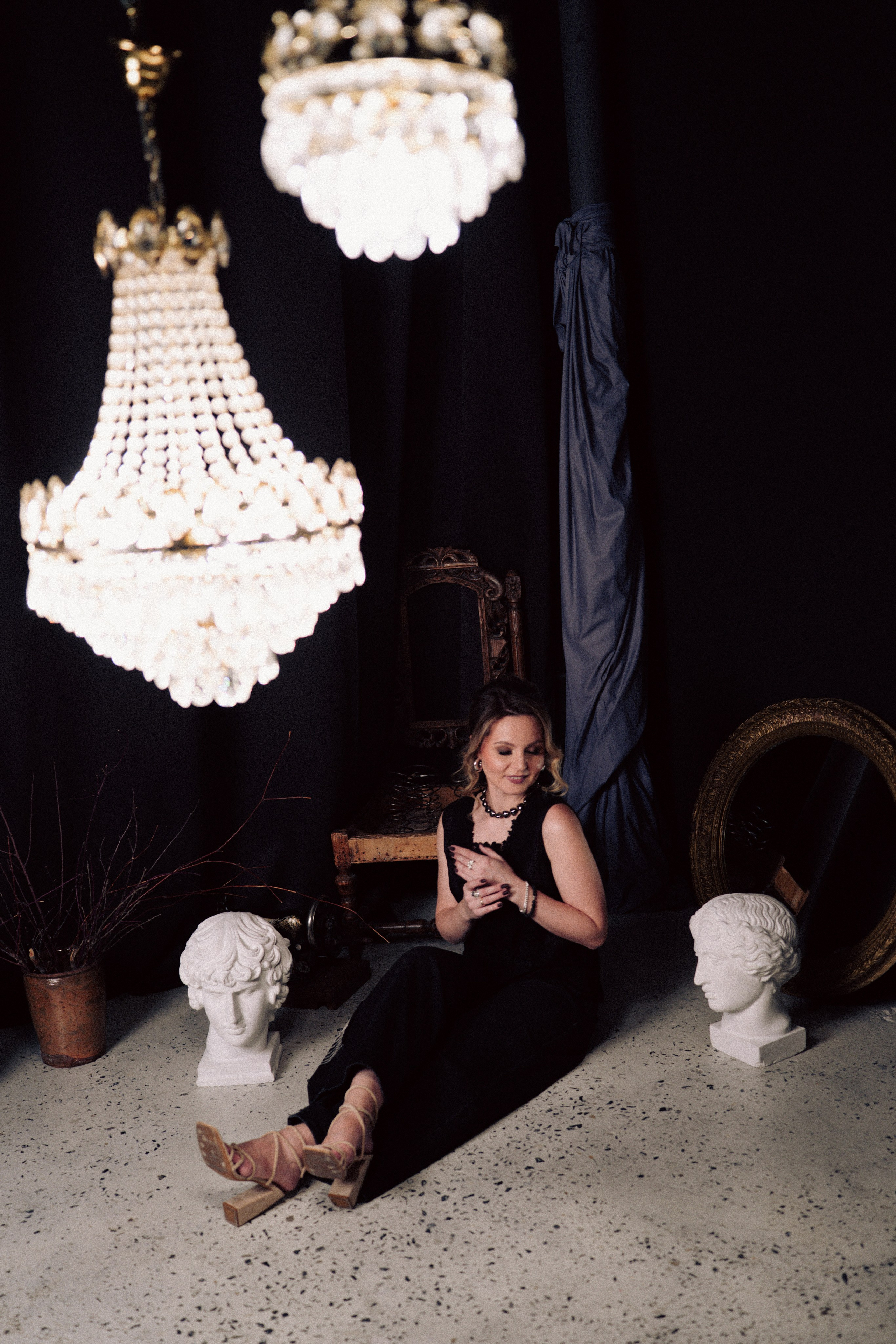 НОВОГОДНЯЯ ФОТОСЕСИИЯ В СТУДИИ ДЛЯ ДЕВУШКИ И ПРОГУЛКА ПО ЧЕРНЫШЕВСКОЙ. Профессиональный фотограф, Санкт-Петербург — Виктория Богомолова