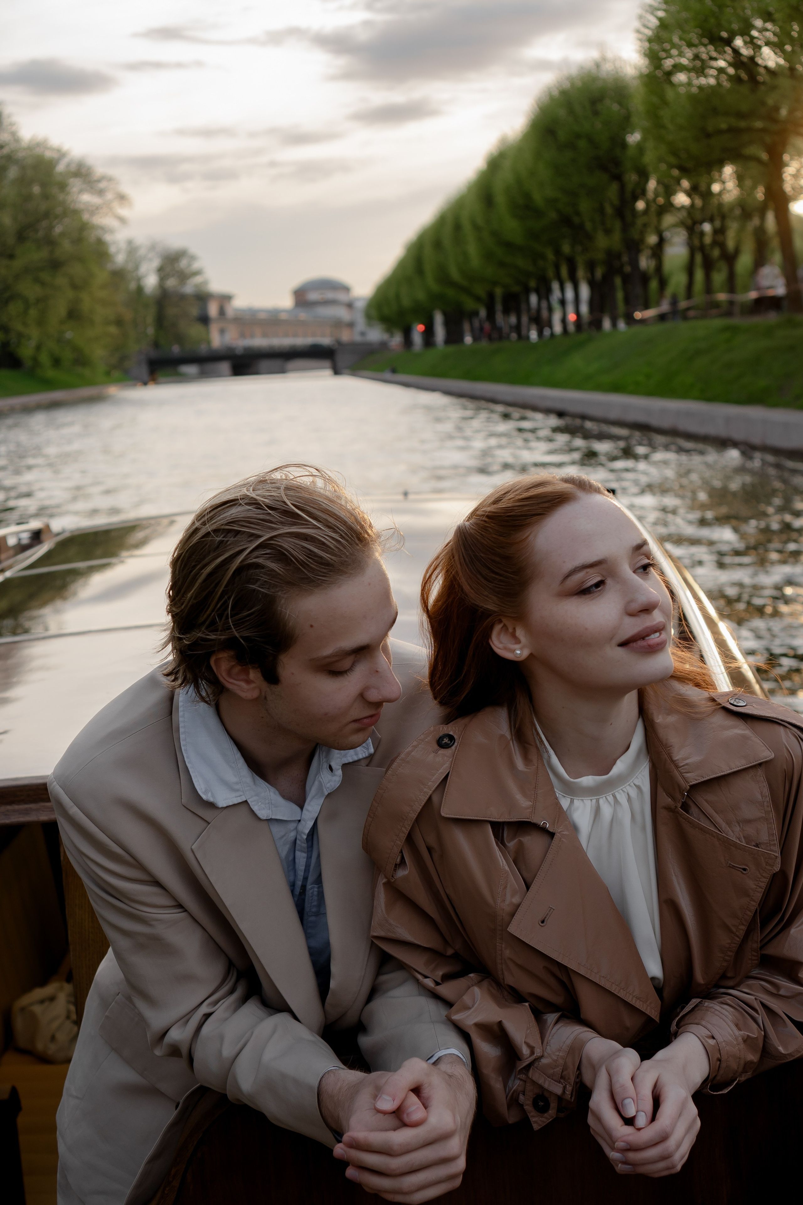 СВАДЕНБНАЯ СЬЕМКА НА КАТЕРЕ ПО КАНАЛАМ САНКТ-ПЕТЕРБУРГА И В АКВАТОРИИ НЕВЫ. Профессиональный фотограф, Санкт-Петербург — Виктория Богомолова