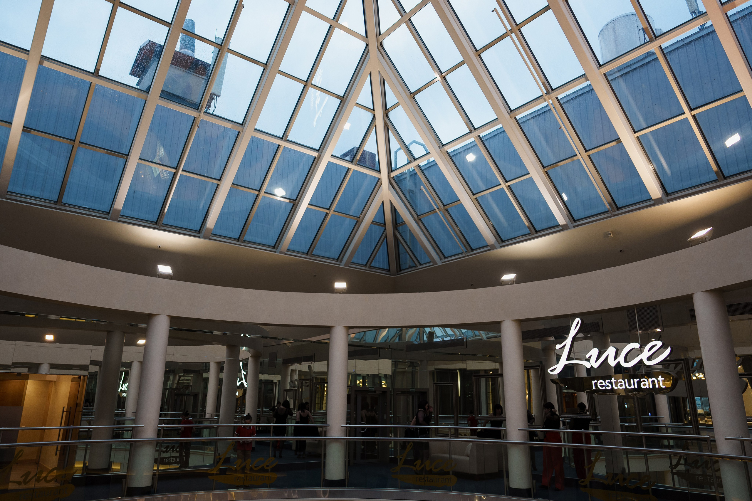 Юбилей в Luce. Андрей Сухинин репортажный свадебный фотограф Санкт-Петербург