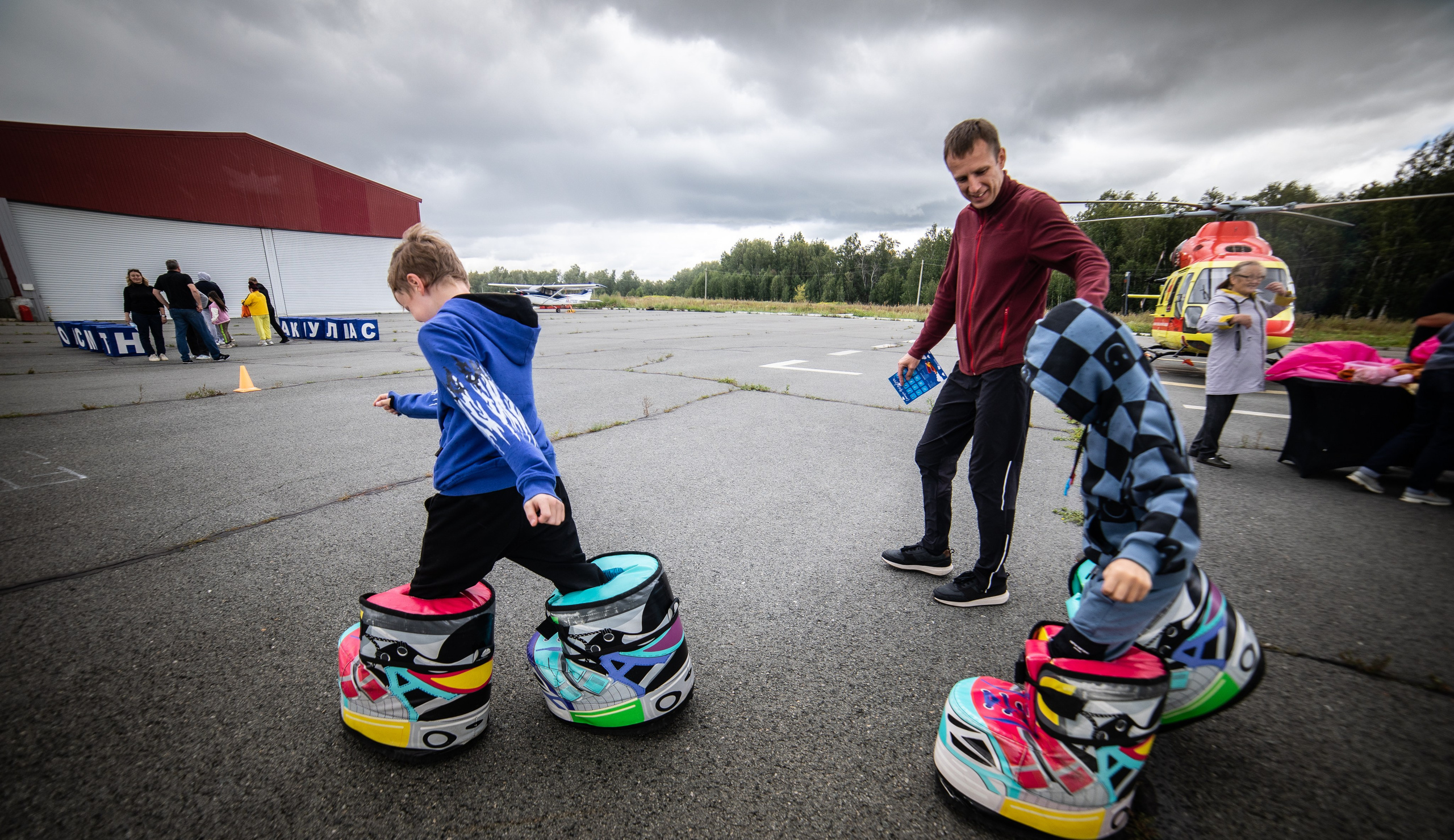 УЗСТ- Корпоративный тимбилдинг на аэродроме. Репортажный и свадебный фотограф в Челябинске Елисеев Павел