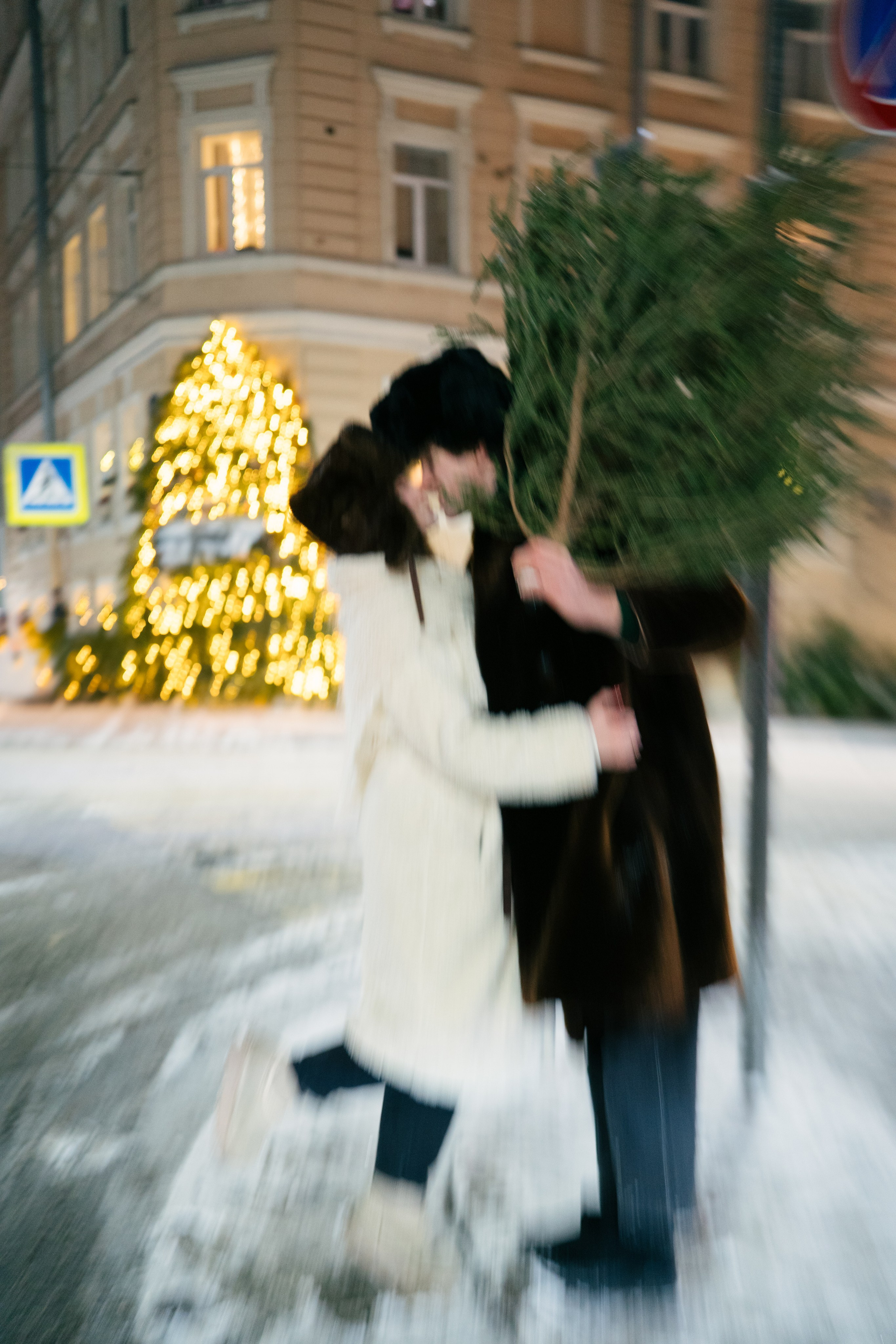 НОВОГОДНЯЯ ПРОГУЛКА ПАРЫ ПО ЧЕРНЫШЕВСКОЙ ПЕРЕД НОВЫМ ГОДОМ. Профессиональный фотограф, Санкт-Петербург — Виктория Богомолова