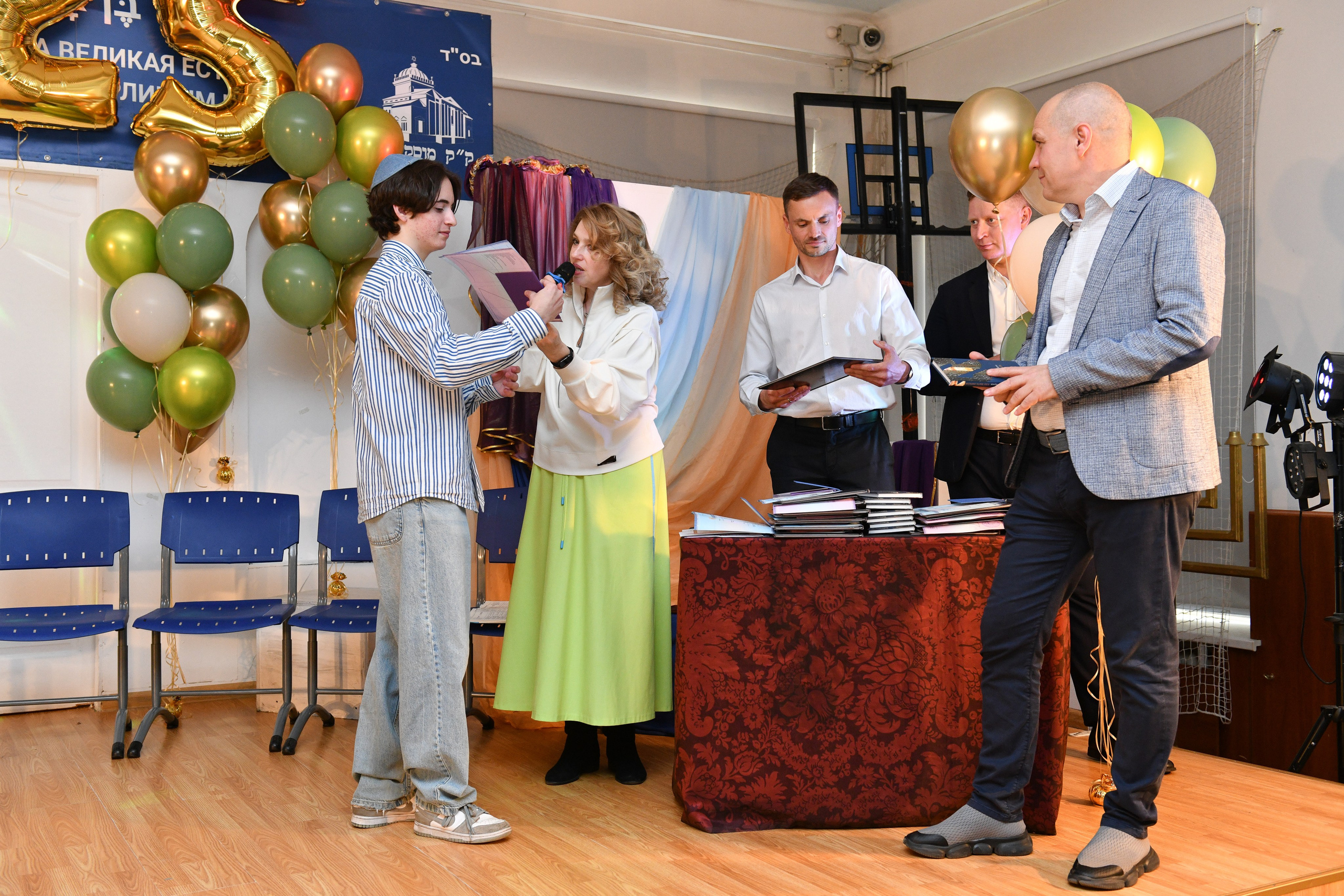 Выпуск 2025. Еврейская школа. Свадебный и портретный фотограф в Москве Галина Борисова