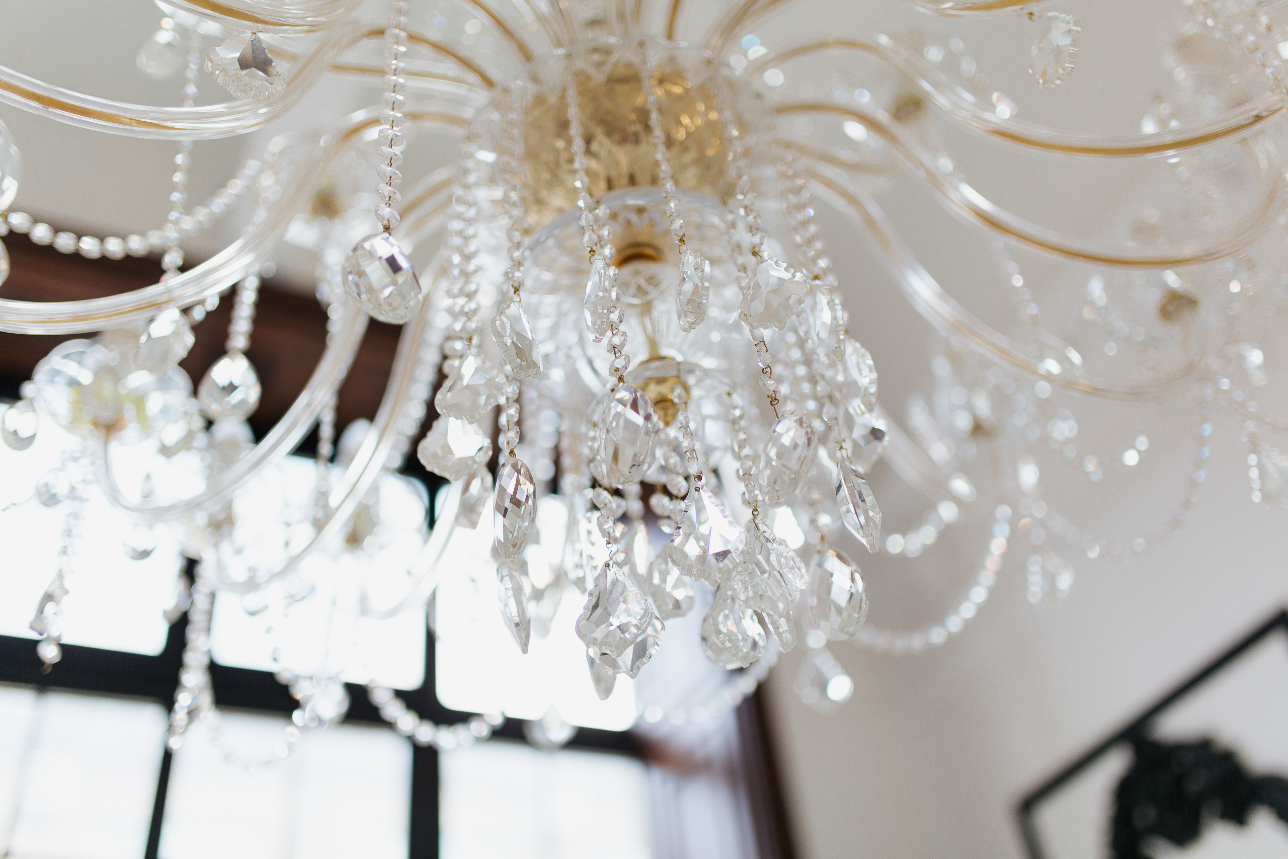 Хрустальная люстра