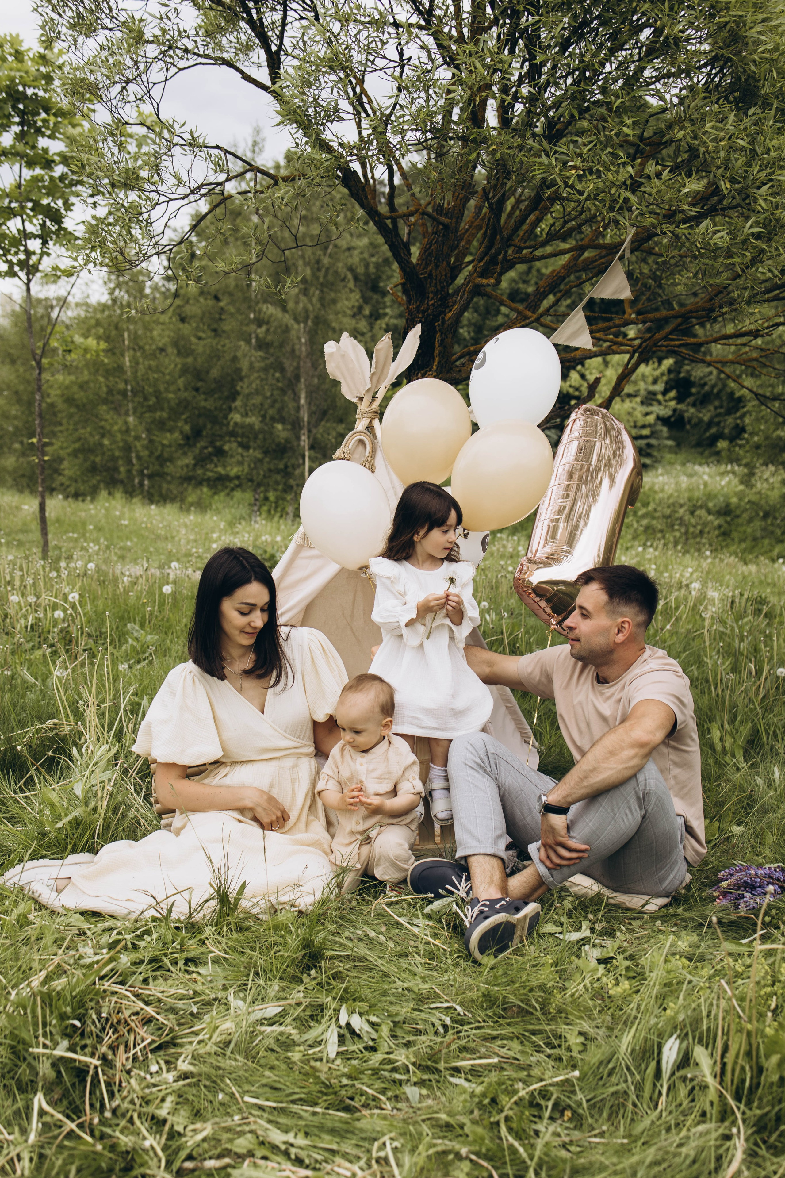 Маша, Женя, Ариана и Мирон. Семейный фотограф в Москве Виктория Ястребинская